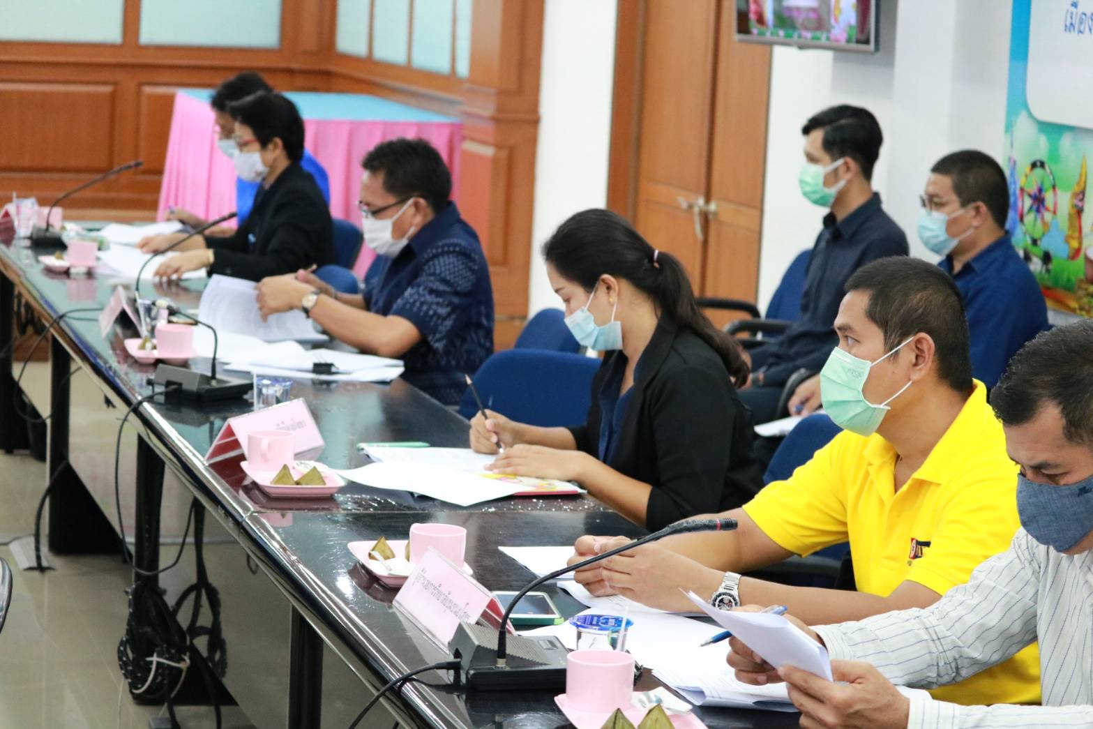 พ่อเมืองยโสธร ประชุมคณะกรรมการขับเคลื่อนไทยไปด้วยกันระดับจังหวัด