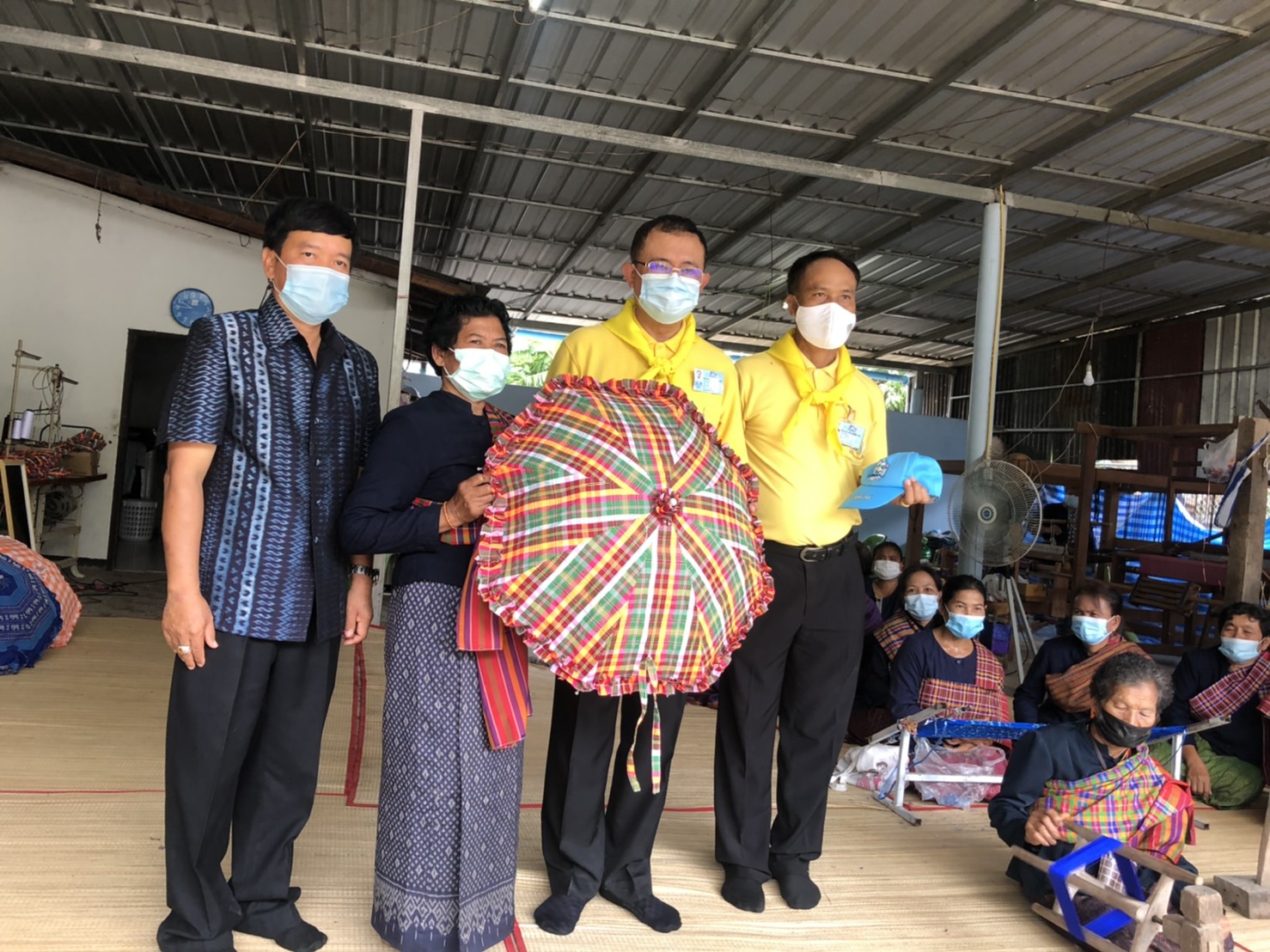 พช. ยโสธร พ่อเมืองยโสธร รณรงค์ ประชาสัมพันธ์ เชิญชวนการสวมใส่ผ้าไทย  “ผ้าไทย ใส่ให้สนุก”