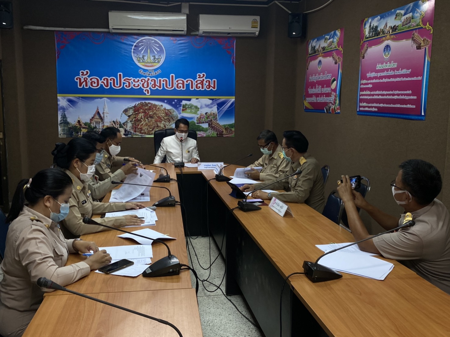 พช.ยโสธร  จัดประชุมคณะกรรมการคัดสรรกิจกรรมพัฒนาชุมชนดีเด่น ระดับจังหวัดยโสธร ประจำปี 2564  ครั้งที่ 1 / 2564