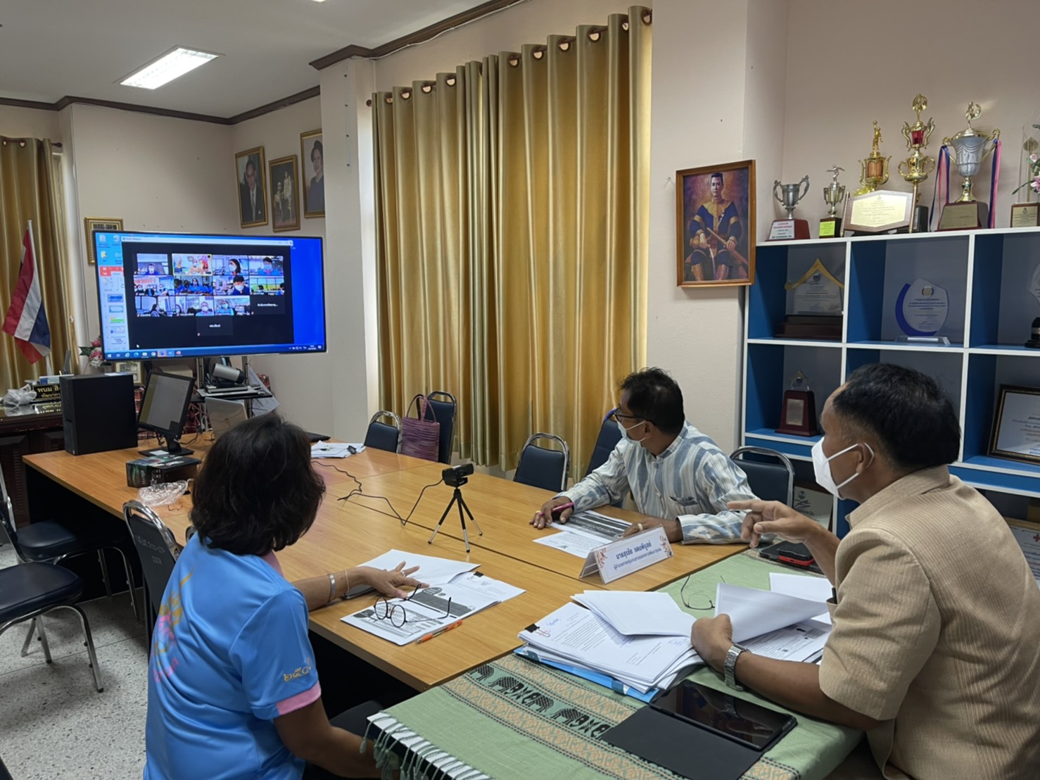 พช.ยโสธร ประชุมเข้ม! ผู้อำนวยการกลุ่มงาน พัฒนาการอำเภอ เดินหน้าเร่งรัดการเบิกจ่าย พร้อมวางแผนเตรียมการจัดเก็บข้อมูล จปฐ. และข้อมูลกชช.2ค ปี 2564 ผ่านระบบประชุมออนไลน์ Zoom