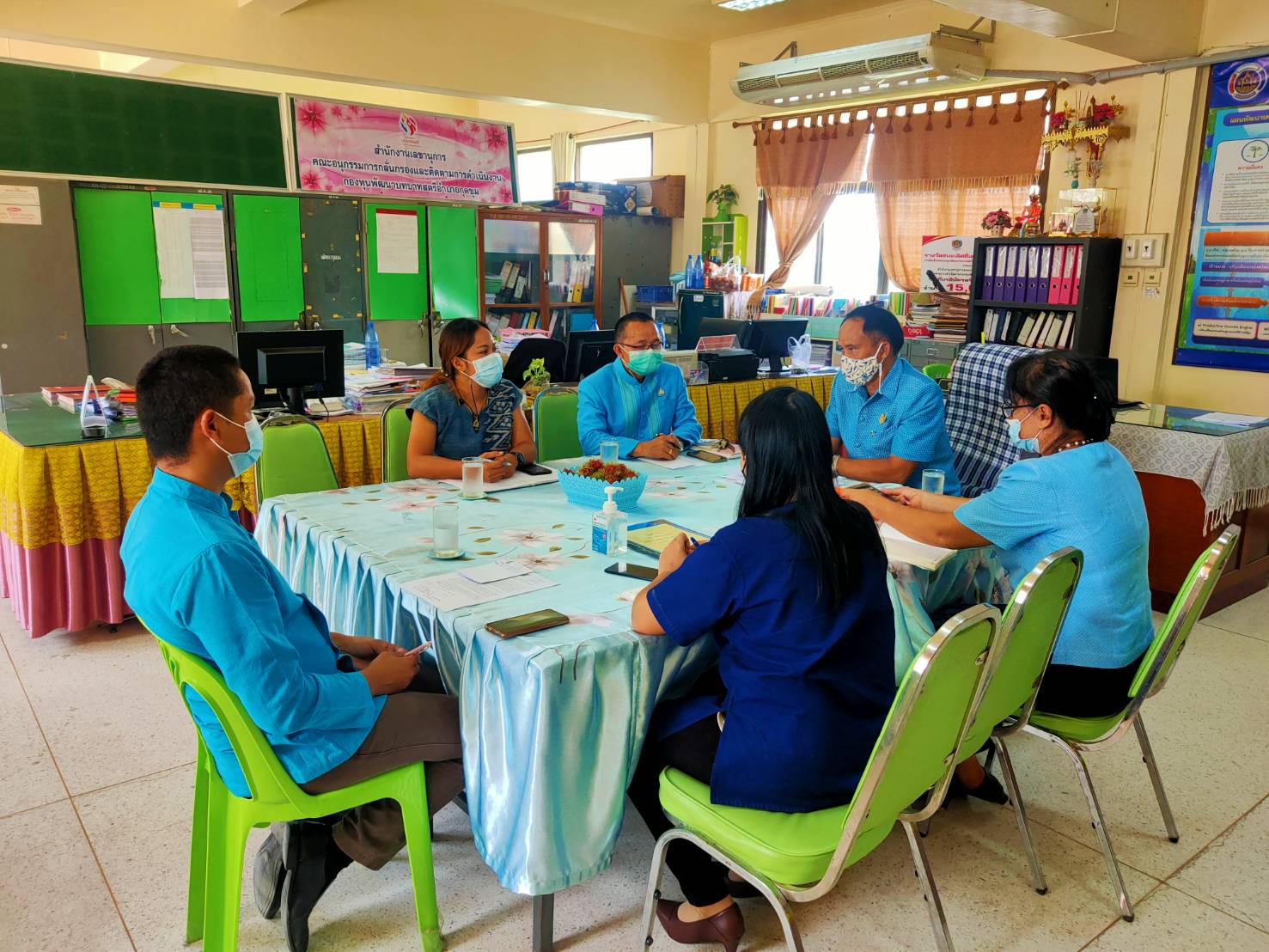 สนับสนุนการดำเนินงานตามภารกิจกรมการพัฒนาชุมชน และมอบขวัญกำลังใจเจ้าหน้าที่พัฒนาชุมชน “ในพื้นที่อำเภอทรายมูล ,กุดชุม,ไทยเจริญ