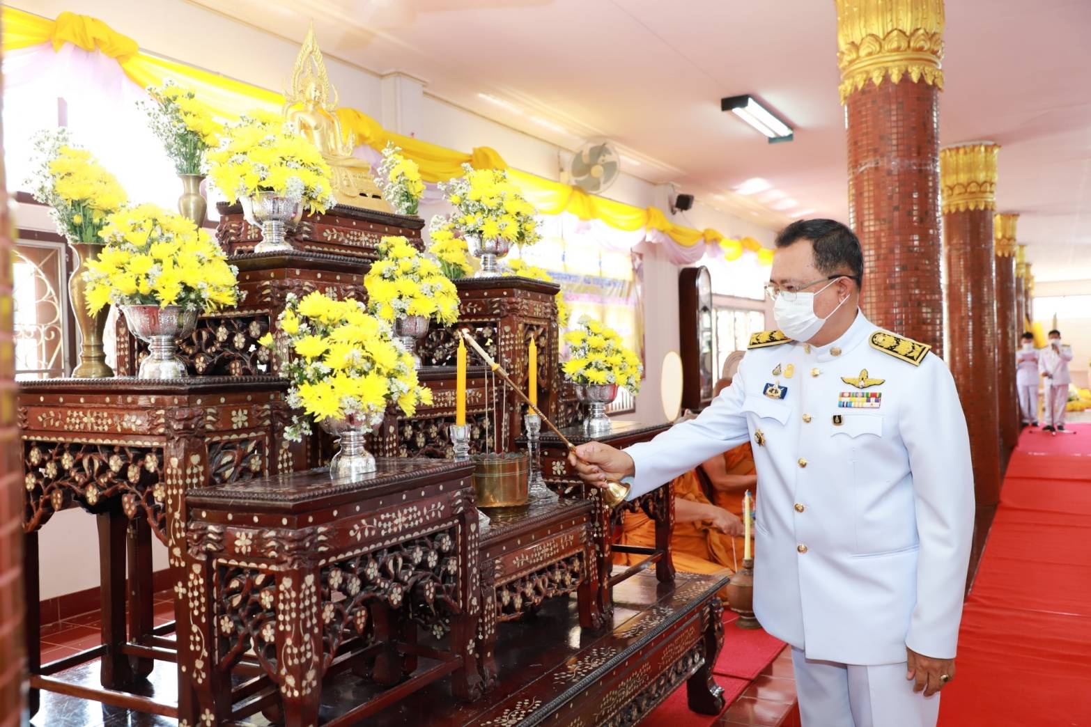 พช.ยโสธร พ่อเมืองยโสธร นำภาคราชการ จัดกิจกรรมเฉลิมพระเกียรติพระบาทสมเด็จพระเจ้าอยู่หัว เนื่องในโอกาสวันเฉลิมพระชนมพรรษา 28 กรกฏาคม 2564 และพิธีเจริญพระพุทธมนต์ สมโภชพระสุกเฉลิมพระเกียรติและถวายพระราชกุศล