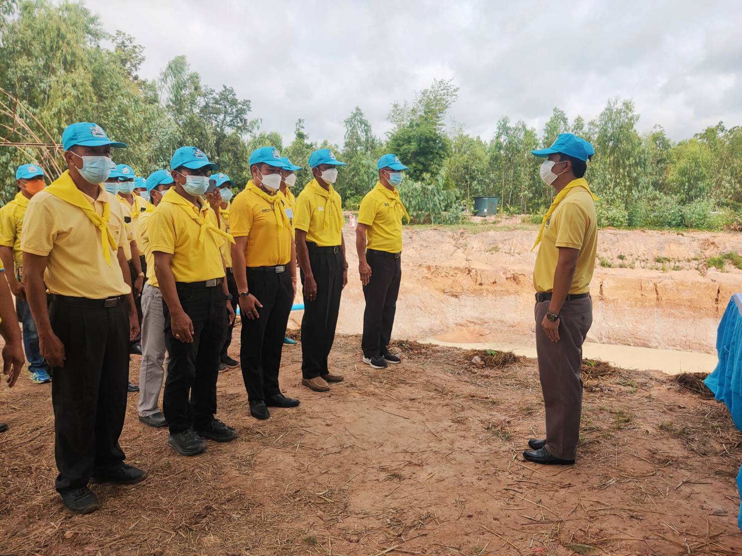 พช.ยโสธร  ร่วมพลังจัดกิจกรรมจิตอาสาพัฒนาชุมชน เอามื้อสามัคคี เพื่อเฉลิมพระเกียรติสมเด็จพระนางเจ้าสิริกิติ์     พระบรมราชินีนาถ พระบรมราชชนนีพันปีหลวง เนื่องในโอกาสมหามงคลเฉลิมพระชมพรรษา 12 สิงหาคม 2564  อำเภอเลิงนกทา  จังหวัดยโสธร