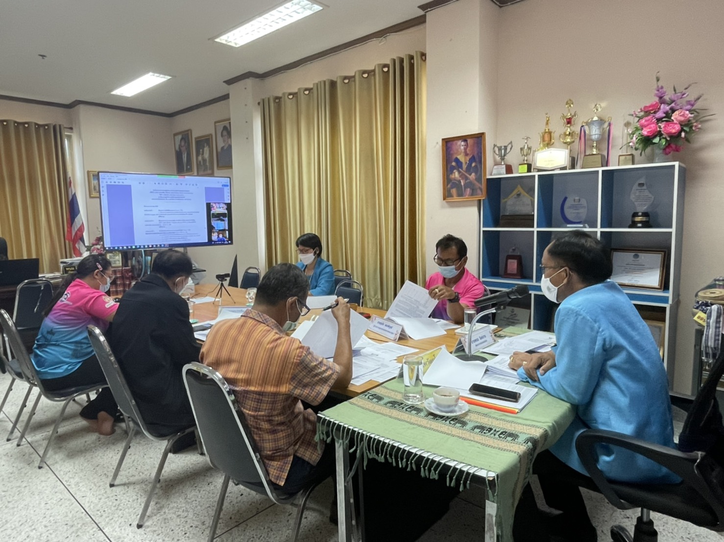 จัดประชุมผู้บริหารสำนักงานพัฒนาชุมชนจังหวัดยโสธร ครั้งที่ 8/2564 ผ่านระบบ Zoom cloud Meeting