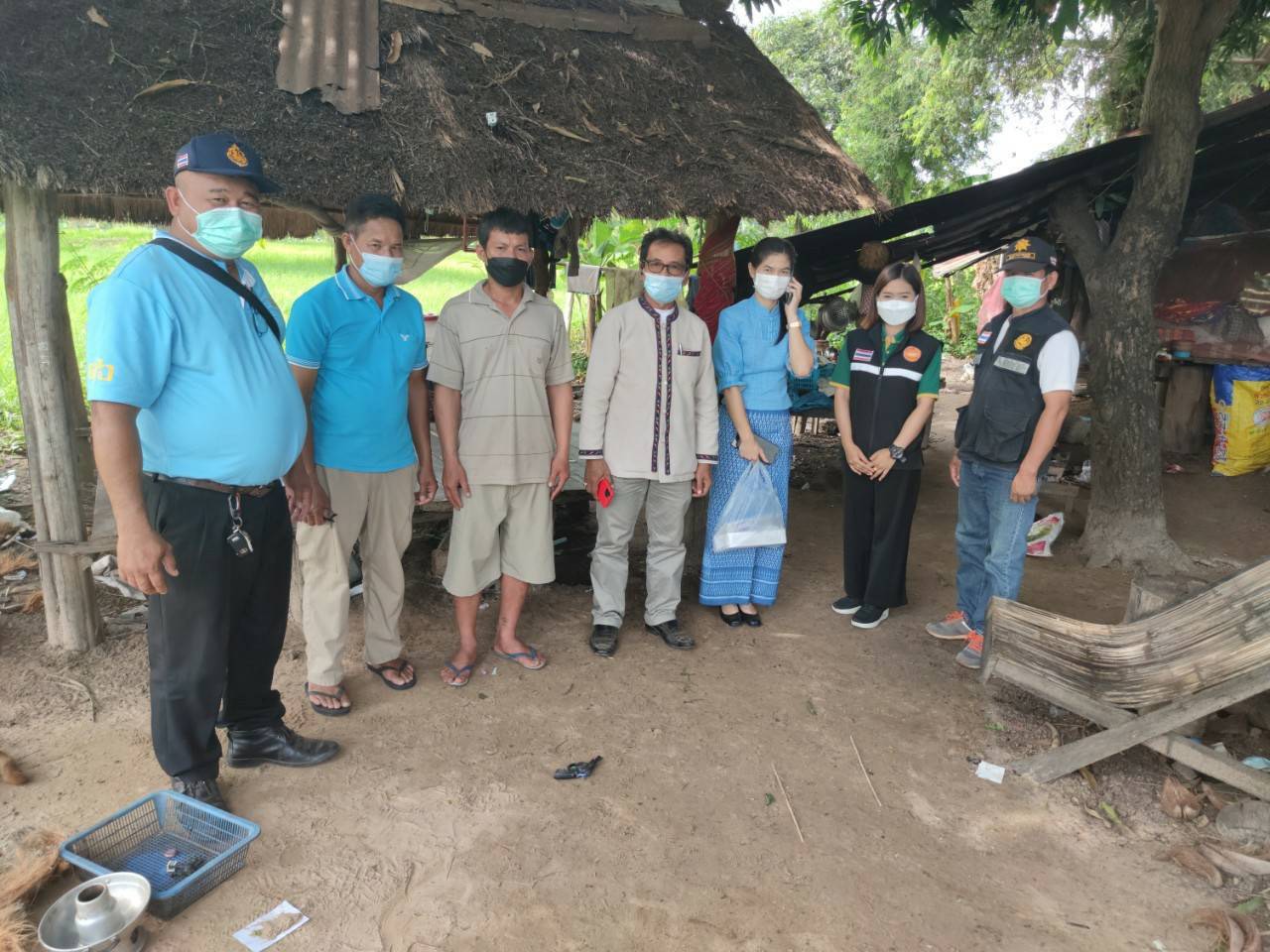 ??พช.ยโสธร ร่วมกับ เครือข่ายกองทุนแม่ของแผ่นดินจังหวัด สำนักงาน ปปส.ภาค 3 ลงพื้นที่ทำสัญญามอบทุนสนับสนุนการประกอบอาชีพแก่ผู้ผ่านการบำบัดฟื้นฟูยาเสพติด ประจำปี 2564??