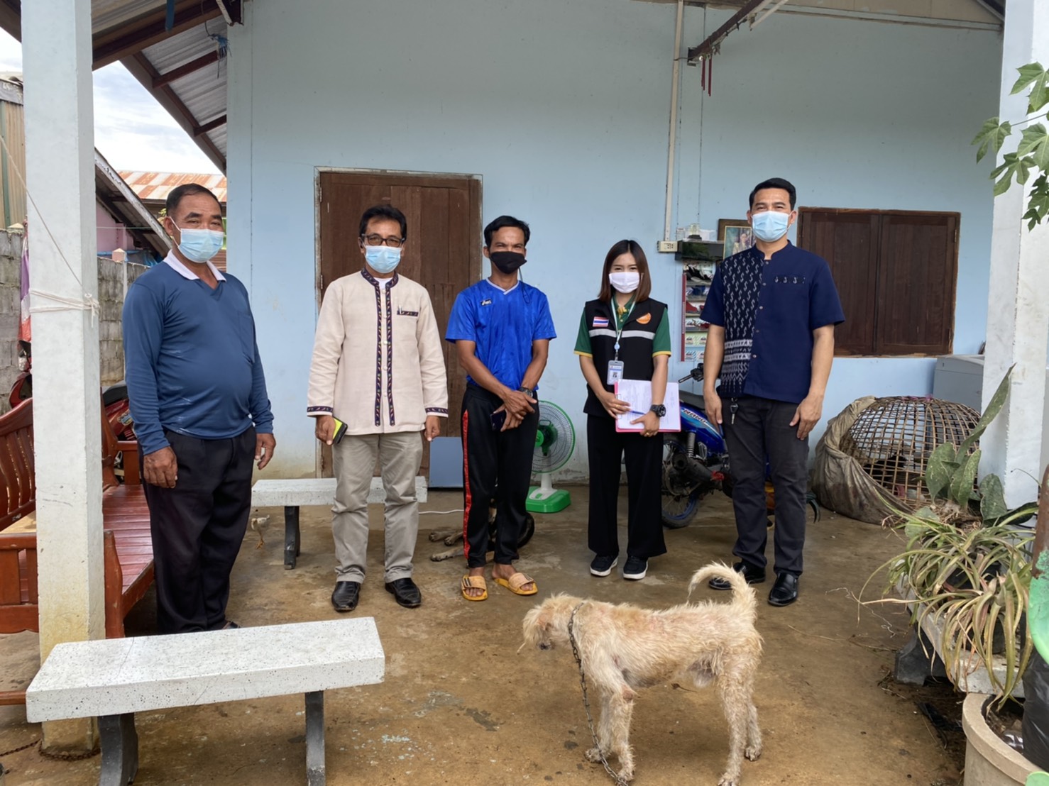 ??พช.ยโสธร ร่วมกับ เครือข่ายกองทุนแม่ของแผ่นดินจังหวัด สำนักงาน ปปส.ภาค 3 ลงพื้นที่ทำสัญญามอบทุนสนับสนุนการประกอบอาชีพแก่ผู้ผ่านการบำบัดฟื้นฟูยาเสพติด ประจำปี 2564??