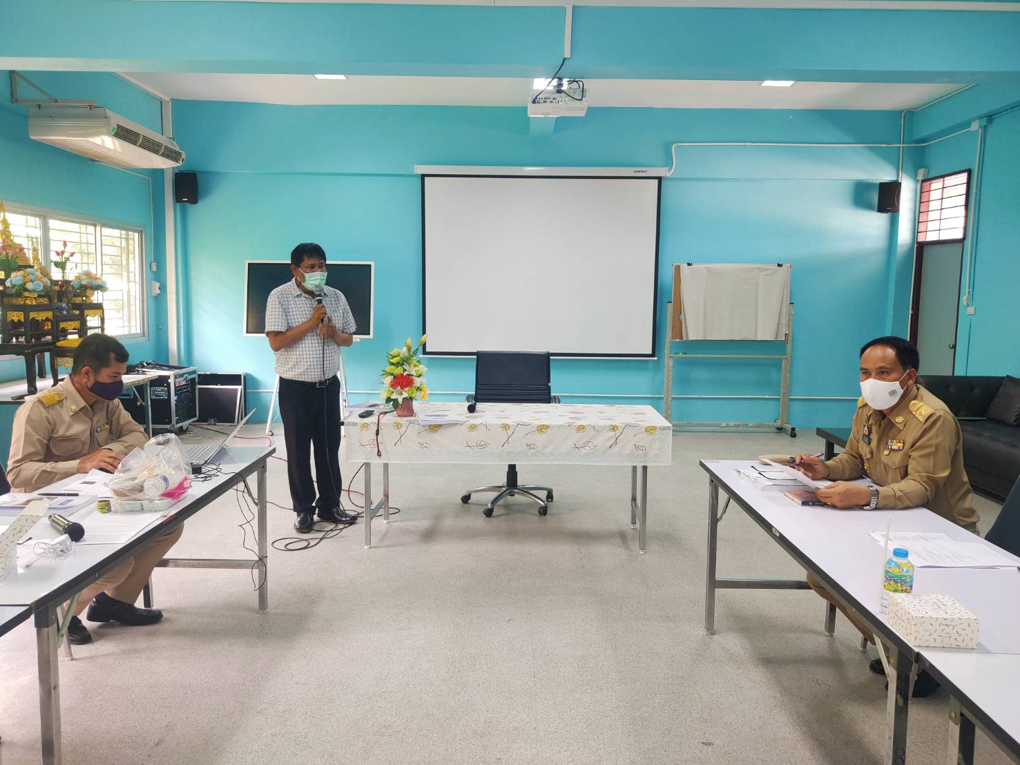 พช. ยโสธร  พัฒนาการจังหวัดยโสธร ร่วมการประชุมโครงการวิจัยเพื่อพัฒนาพื้นที่เพื่อแก้ไขปัญหาความยากจนแบบเบ็ดเสร็จแและแม่นยำ ในพื้นที่จังหวัดยโสธร