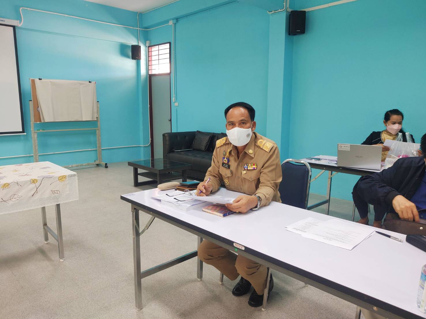 พช. ยโสธร  พัฒนาการจังหวัดยโสธร ร่วมการประชุมโครงการวิจัยเพื่อพัฒนาพื้นที่เพื่อแก้ไขปัญหาความยากจนแบบเบ็ดเสร็จแและแม่นยำ ในพื้นที่จังหวัดยโสธร