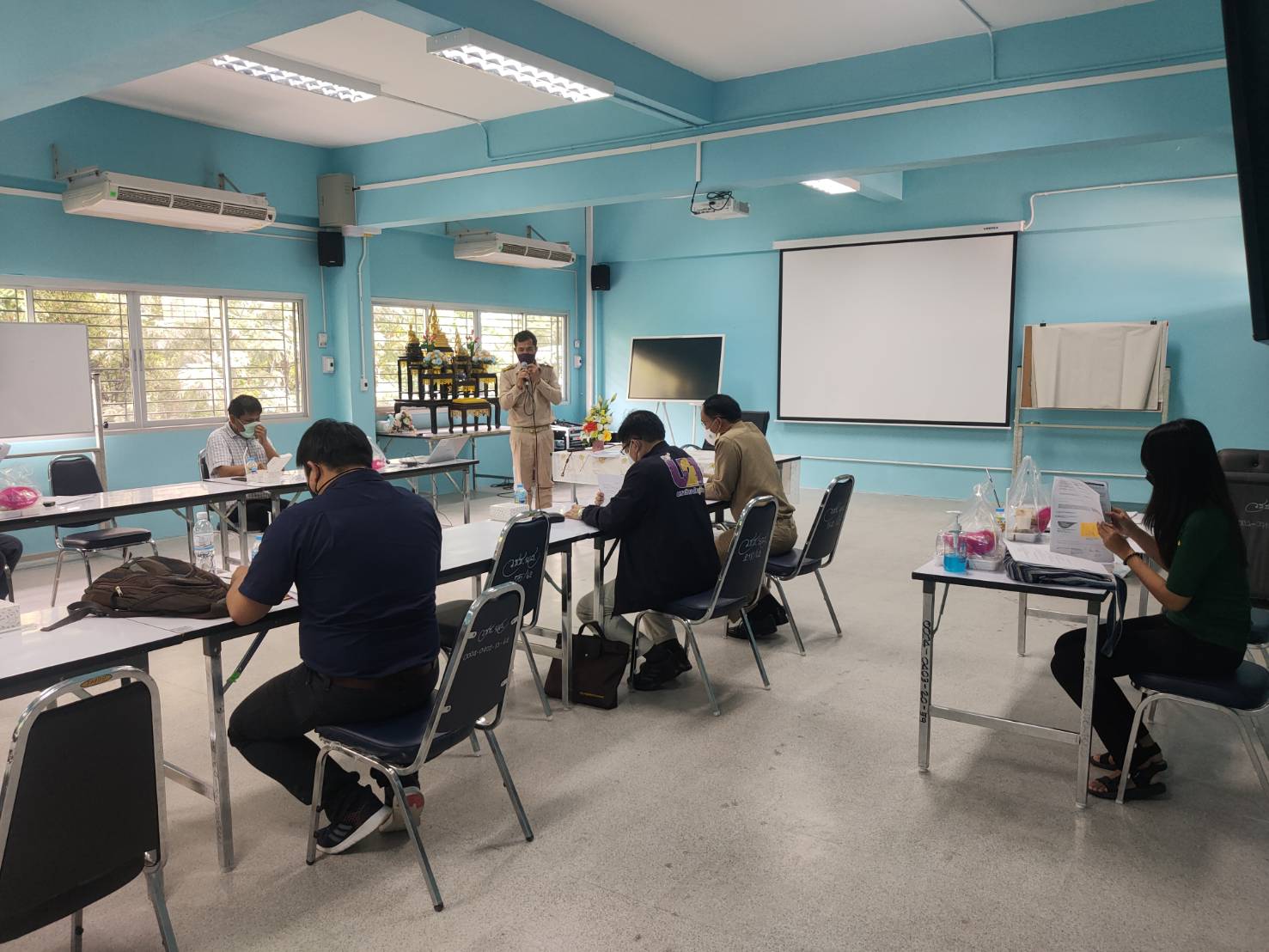 พช. ยโสธร  พัฒนาการจังหวัดยโสธร ร่วมการประชุมโครงการวิจัยเพื่อพัฒนาพื้นที่เพื่อแก้ไขปัญหาความยากจนแบบเบ็ดเสร็จแและแม่นยำ ในพื้นที่จังหวัดยโสธร