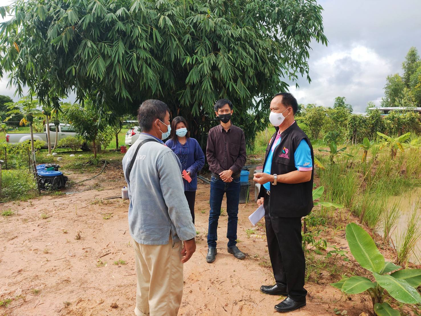 พช. ยโสธร พัฒนาการจังหวัดยโสธรตรวจเยี่ยมโครงการพัฒนาพื้นที่ต้นแบบการพัฒนาคุณภาพชีวิตตามหลักทฤษฎีใหม่ ประยุกต์สู่ “โคก หนอง นา โมเดล” กิจกรรมที่ 1 ฝึกอบรมระยะสั้นการพัฒนากสิกรรมสู่ระบบเศรษฐกิจพอเพียง รูปแบบโคก หนอง นา โมเดล พื้นที่อำเภอคำเขื่อนแก้ว