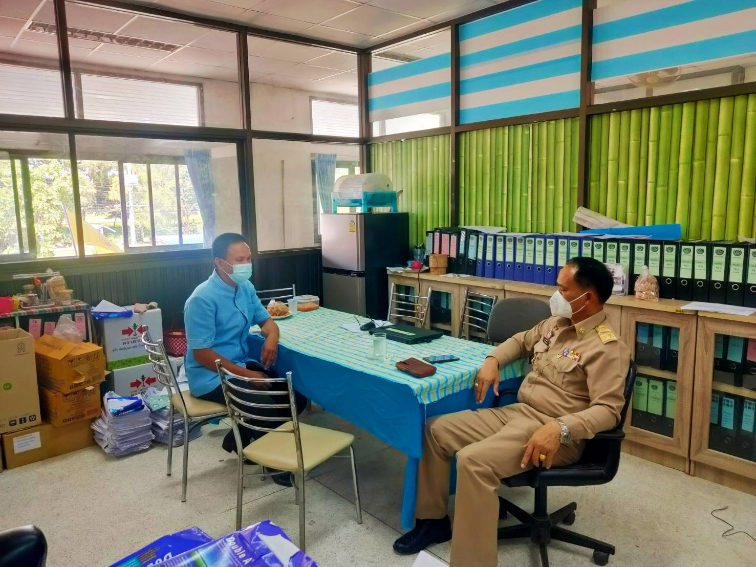 พช.ยโสธร พัฒนาการจังหวัดยโสธร ติดตามการดำเนินงานและมอบนโยบาย รวมถึงมอบขวัญกำลังใจในการปฏิบัติหน้าที่ของเจ้าหน้าที่พัฒนาชุมชนอำเภอทรายมูล