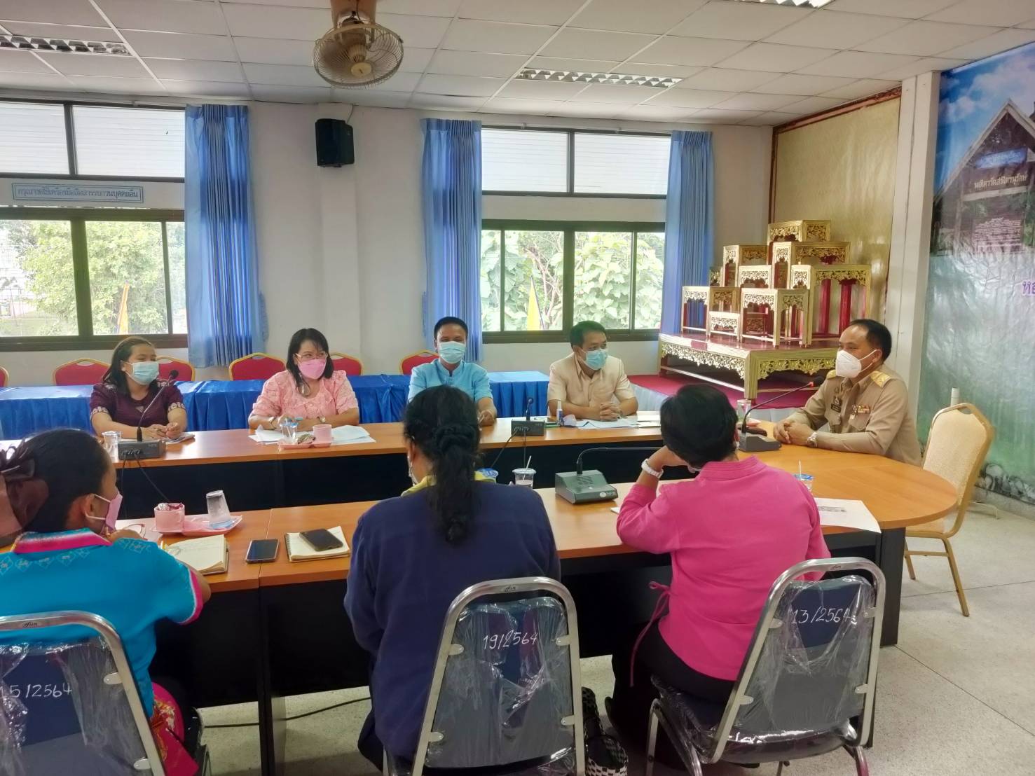 พช.ยโสธร พัฒนาการจังหวัดยโสธร ติดตามการดำเนินงานและมอบนโยบาย รวมถึงมอบขวัญกำลังใจในการปฏิบัติหน้าที่ของเจ้าหน้าที่พัฒนาชุมชนอำเภอทรายมูล