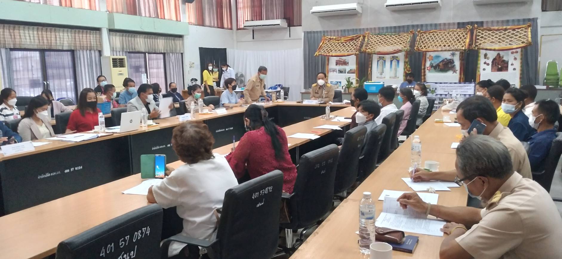 พช.ยโสธร จัดอบรมประชุมตามโครงการพัฒนาผลิตภัณฑ์ OTOPไทย เพื่อสู้ภัยสถานการณ์การแพร่ระบาดของ โรคติดเชื้อไวรัสโคโรน่า ๒0๑๙ (Covid-19) ครั้งที่ ๑/๒๕๖๔