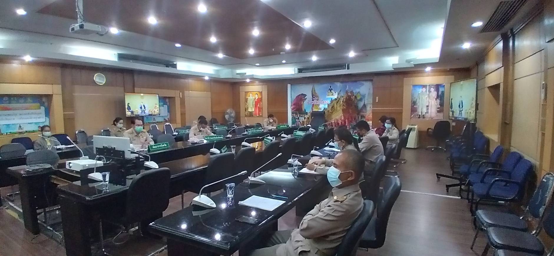 พช. ยโสธร ร่วมรับฟังการอภิปราย “ฝ่าวิกฤติโควิด -19 พลิกฟื้นเศรษฐกิจและสังคมฐานราก ออกแบบอนาคตไทยที่ยั้งยืน” ภายใต้โครงการเพิ่มพูนองค์ความรู้ เพื่อสนับสนุนการขยายผลการพัฒนาพื้นที่ตามแนวพระราชดำริและหลักปรัชญาของเศรษฐกิจพอเพียง ประจำปีงบประมาณ พ.ศ. 2564 ผ่านระบบวิดิทัศน์ทางไกล (VCS)