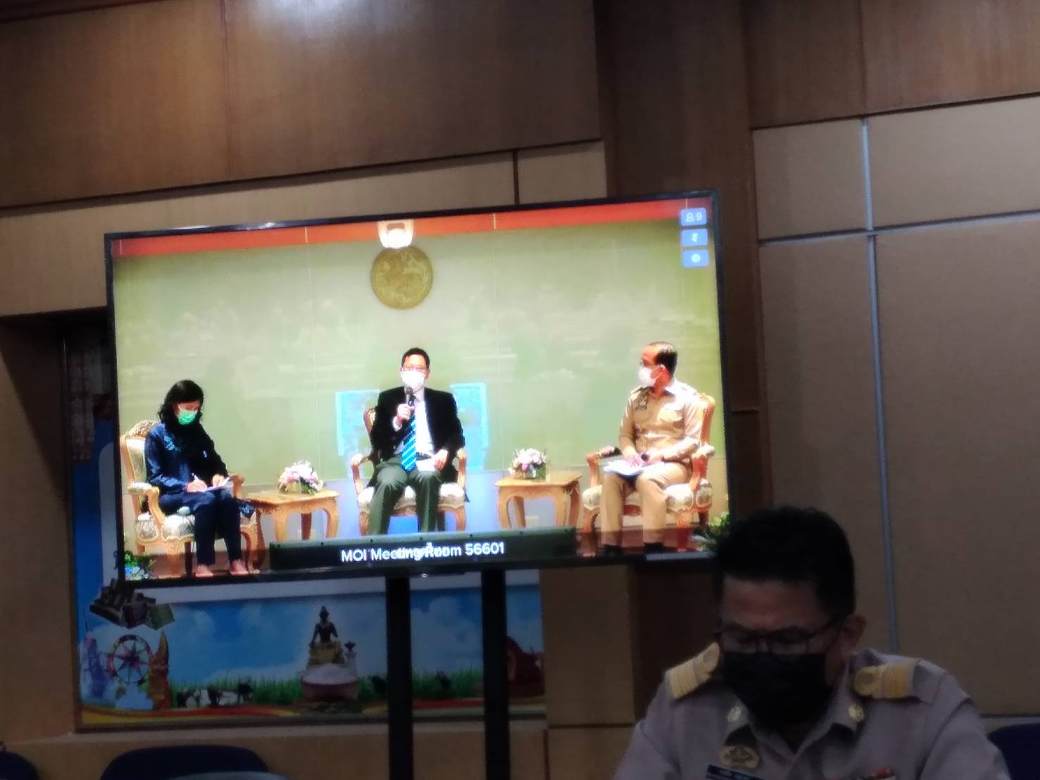 พช. ยโสธร ร่วมรับฟังการอภิปราย “ฝ่าวิกฤติโควิด -19 พลิกฟื้นเศรษฐกิจและสังคมฐานราก ออกแบบอนาคตไทยที่ยั้งยืน” ภายใต้โครงการเพิ่มพูนองค์ความรู้ เพื่อสนับสนุนการขยายผลการพัฒนาพื้นที่ตามแนวพระราชดำริและหลักปรัชญาของเศรษฐกิจพอเพียง ประจำปีงบประมาณ พ.ศ. 2564 ผ่านระบบวิดิทัศน์ทางไกล (VCS)