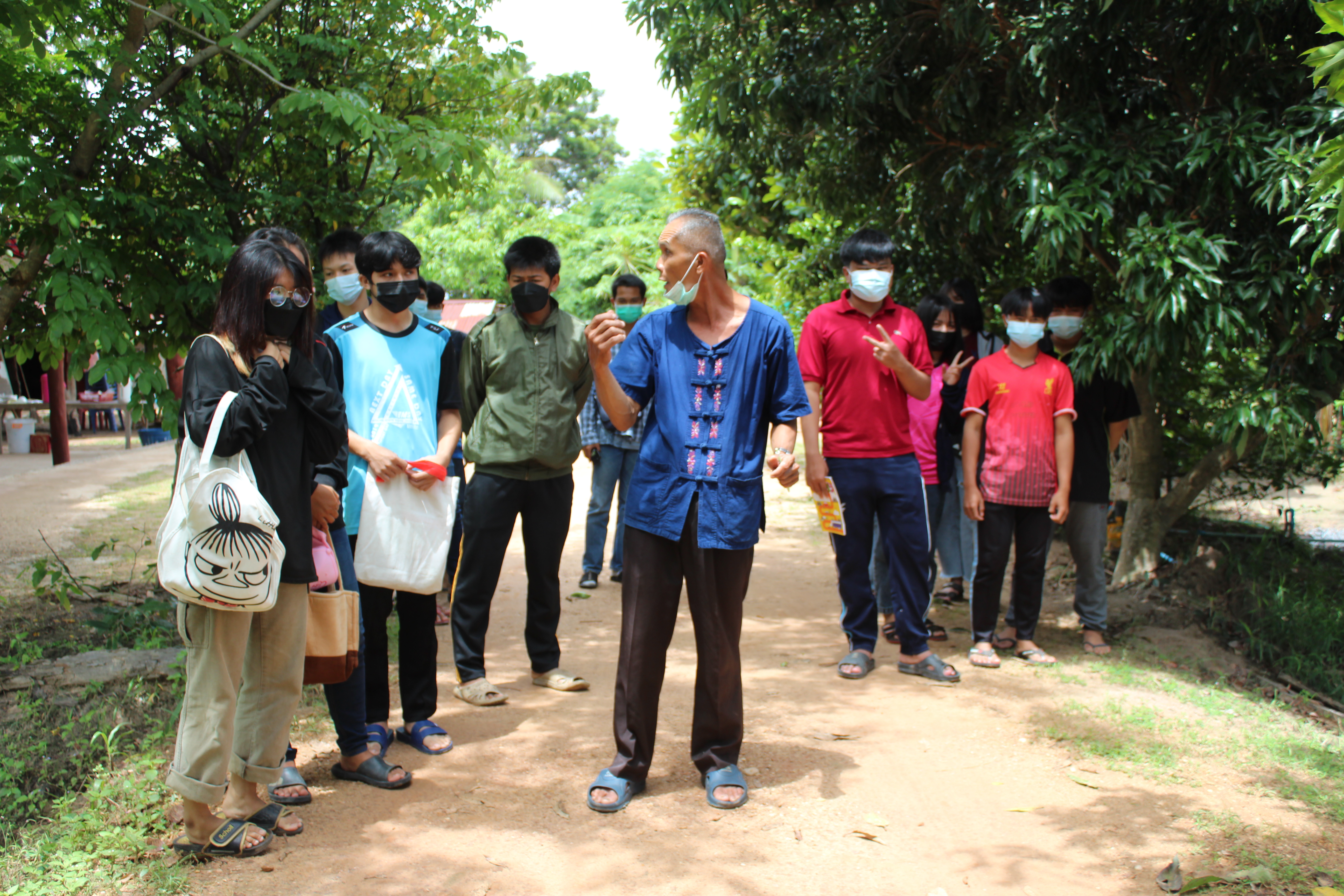 พช.ยโสธร ร่วมกับ เครือข่ายกองทุนแม่ของแผ่นดินจังหวัด ศูนย์เรียนรู้กองทุนแม่ของแผ่นดินต้นแบบจังหวัดฯ หนุนเสริมสัมมาชีพชุมชนแก่เยาวชนกลุ่มเสี่ยงและผู้ผ่านการบำบัดฯ ประจำปี 2564
