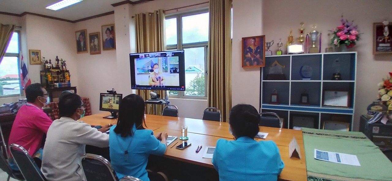 พช.ยโสธร  เตรียมความพร้อม การประชุมคณะกรรมการอำนวยการสอบ ในการประเมินบุคคล ผลงาน และความเหมาะสมกับตำแหน่ง (สัมภาษณ์) ในการคัดเลือกบุคคลเข้ารับการประเมินผลงานเพื่อเลื่อนขึ้นแต่งตั้งให้ดำรงตำแหน่ง ประเภทวิชาการ ระดับชำนาญการพิเศษ ตำแหน่งผู้อำนวยการกลุ่มงานประสานและสนับสนุนการบริหารงานพัฒนาชุมชน  กรมการพัฒนาชุมชน ประจำปี  พ.ศ. 2564 ผ่านระบบ zoom cloud meetings จากกรมการพัฒนาชุมชน