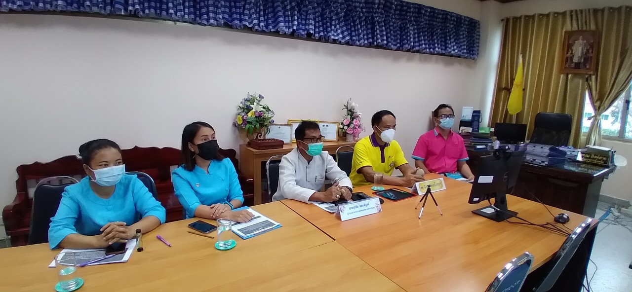 พช.ยโสธร  เตรียมความพร้อม การประชุมคณะกรรมการอำนวยการสอบ ในการประเมินบุคคล ผลงาน และความเหมาะสมกับตำแหน่ง (สัมภาษณ์) ในการคัดเลือกบุคคลเข้ารับการประเมินผลงานเพื่อเลื่อนขึ้นแต่งตั้งให้ดำรงตำแหน่ง ประเภทวิชาการ ระดับชำนาญการพิเศษ ตำแหน่งผู้อำนวยการกลุ่มงานประสานและสนับสนุนการบริหารงานพัฒนาชุมชน  กรมการพัฒนาชุมชน ประจำปี  พ.ศ. 2564 ผ่านระบบ zoom cloud meetings จากกรมการพัฒนาชุมชน