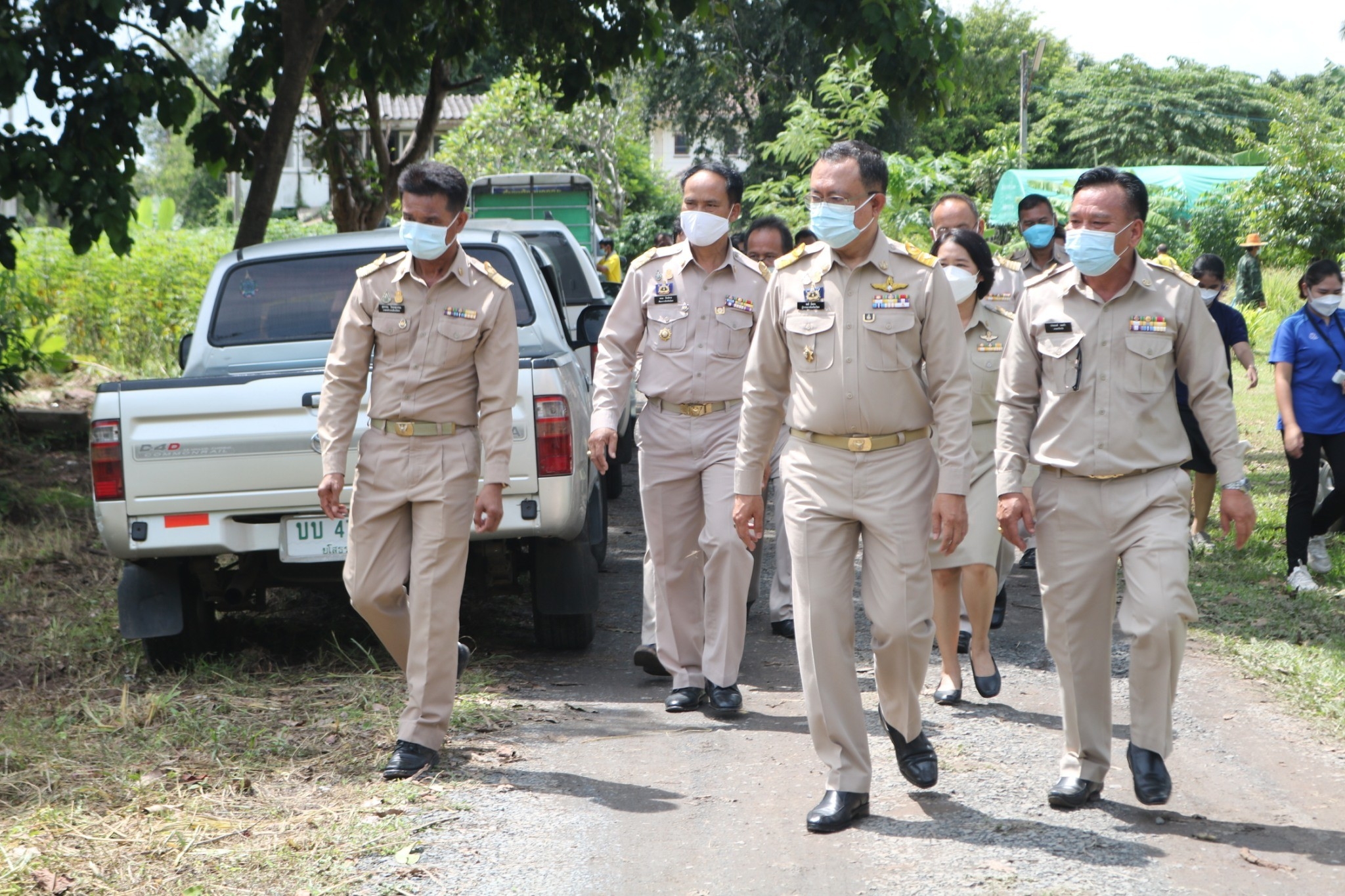 พช.ยโสธร  พัฒนาการจังหวัดยโสธร ร่วมกิจกรรม KICK OFF สมุนไพรอินทรีย์ 1 แสนต้น เพื่อคนยโสธร  ซึ่งเป็นโครงการพลิกฟื้นพืชสมุนไพรอินทรีย์ 1 แสนต้น เพื่อคนยโสธร ต้านภัยโควิด-19