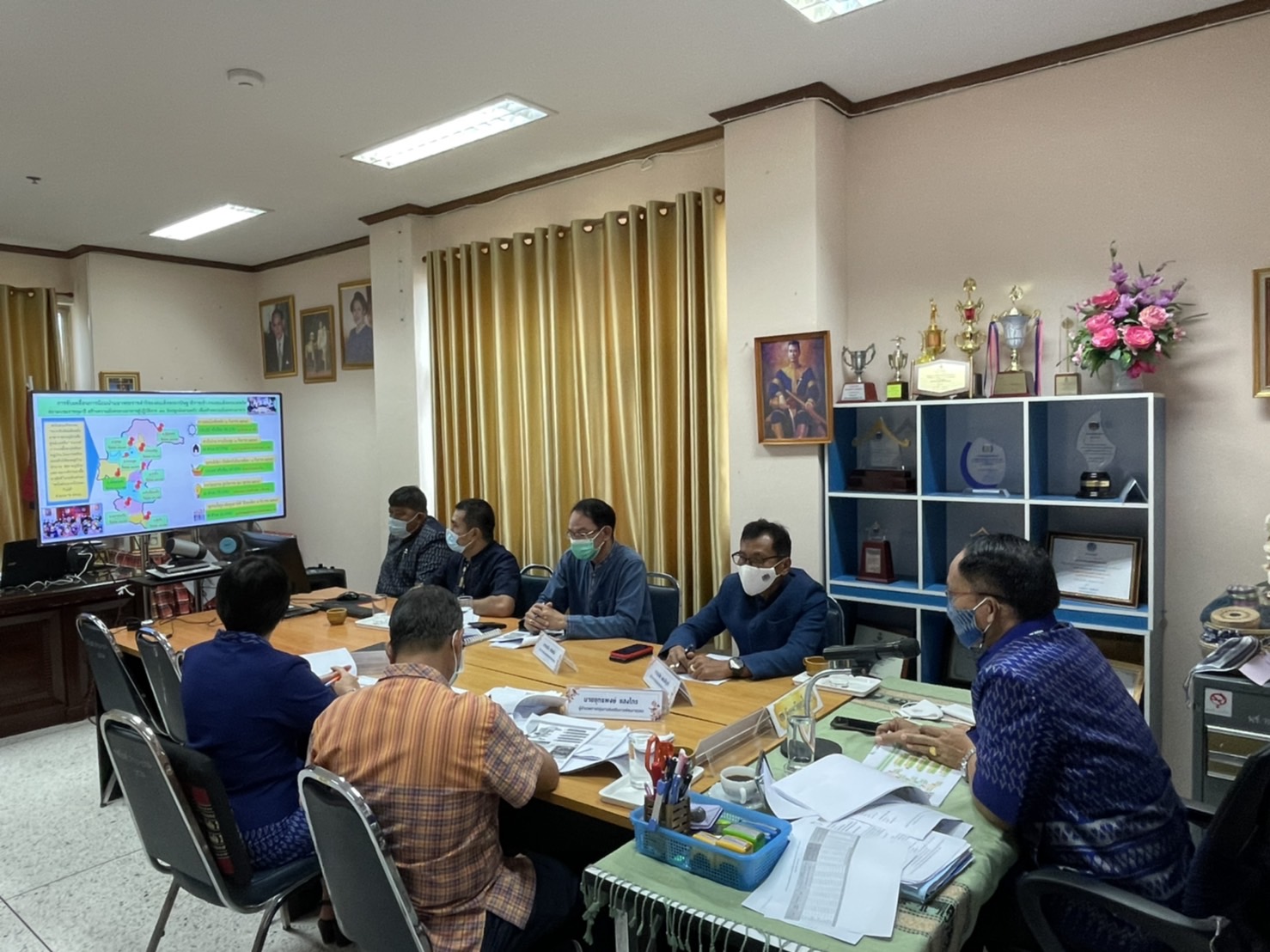 พช.ยโสธร ร่วมการประชุมเชิงปฏิบัติการ ตรวจติดตามผลการดำเนินงานของหน่วยรับตรวจ รายไตรมาส ครั้งที่ 4/2564 เขตตรวจราชการที่ 14 กลุ่มจังหวัดภาคตะวันออกเฉียงเหนือตอนล่าง 2 (จังหวัดอำนาจเจริญ ศรีสะเกษ ยโสธร และอุบลราชธานี) ผ่านสื่ออิเล็กทรอนิกส์ โปรแกรม Zoom Cloud Meetings