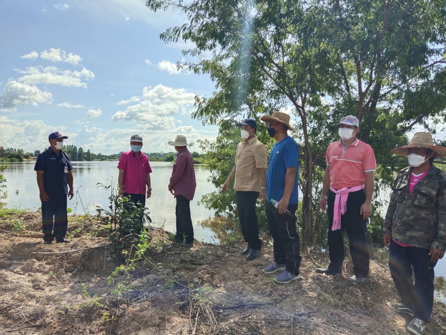 พช.ยโสธร พัฒนาการจังหวัดยโสธร ติดตามการส่งมอบพื้นที่ที่ของกองบัญชาการกองทัพไทยที่ดำเนินการโครงการพัฒนาพื้นที่ต้นแบบการพัฒนาคุณภาพชีวิตตามหลักทฤษฎีใหม่ ประยุกต์สู่ “โคก หนอง นา โมเดล”