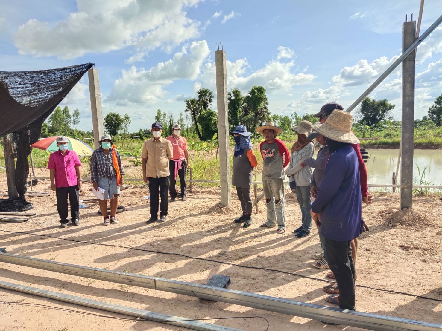 พช.ยโสธร พัฒนาการจังหวัดยโสธร ติดตามการส่งมอบพื้นที่ที่ของกองบัญชาการกองทัพไทยที่ดำเนินการโครงการพัฒนาพื้นที่ต้นแบบการพัฒนาคุณภาพชีวิตตามหลักทฤษฎีใหม่ ประยุกต์สู่ “โคก หนอง นา โมเดล”