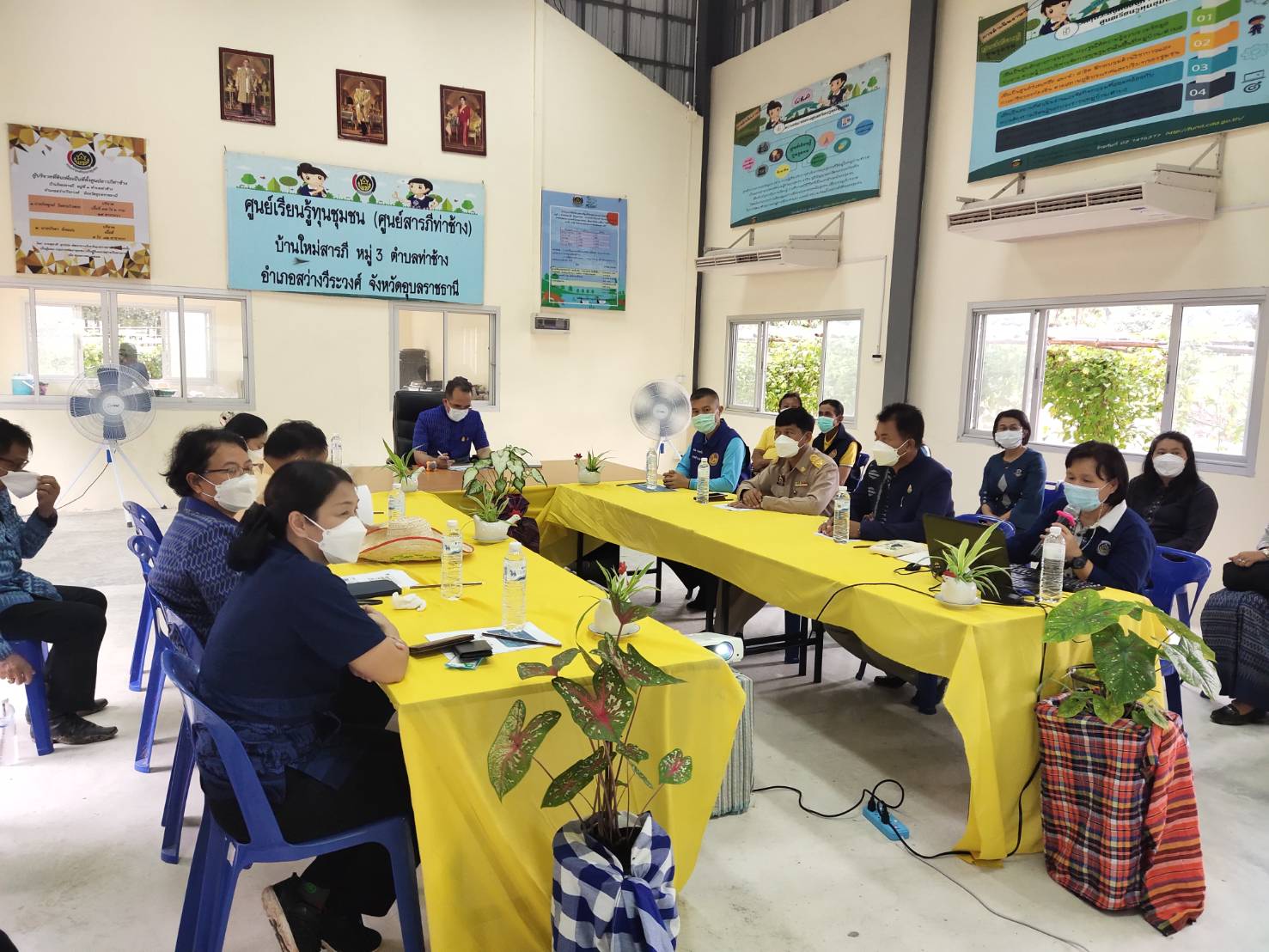 พช.ยโสธร   พัฒนาการจังหวัดยโสธร ร่วมต้อนรับอธิบดีกรมการพัฒนาชุมชน (นายสมคิด จันทมฤก )ลงพื้นที่ตรวจราชการ ศูนย์การเรียนรู้ต้นแบบ “โคก หนอง นา” ในการพัฒนาคุณภาพชีวิต บนพื้นฐานแห่งความพอเพียง ณ พื้นที่จังหวัดอุบลราชธานี