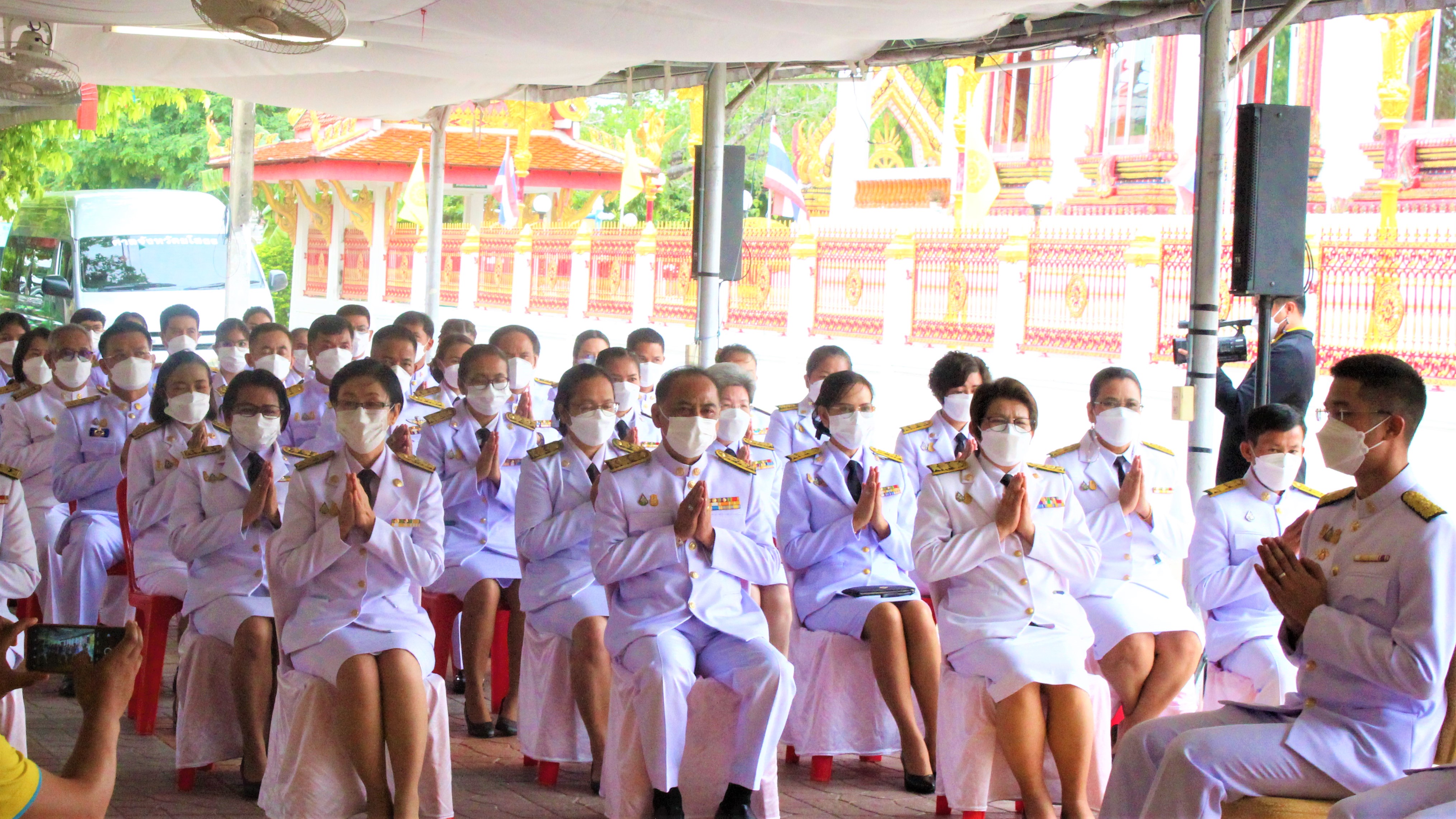 พช. ยโสธร ร่วมพิธีถวายพระราชกุศล พระบรมฉายาลักษณ์ พระบาทสมเด็จพระบรมชนกาธิเบศร มหาภูมิพลอดุลยเดชมหาราช บรมนาถบพิตร เนื่องในวันคล้ายวันสวรรคต