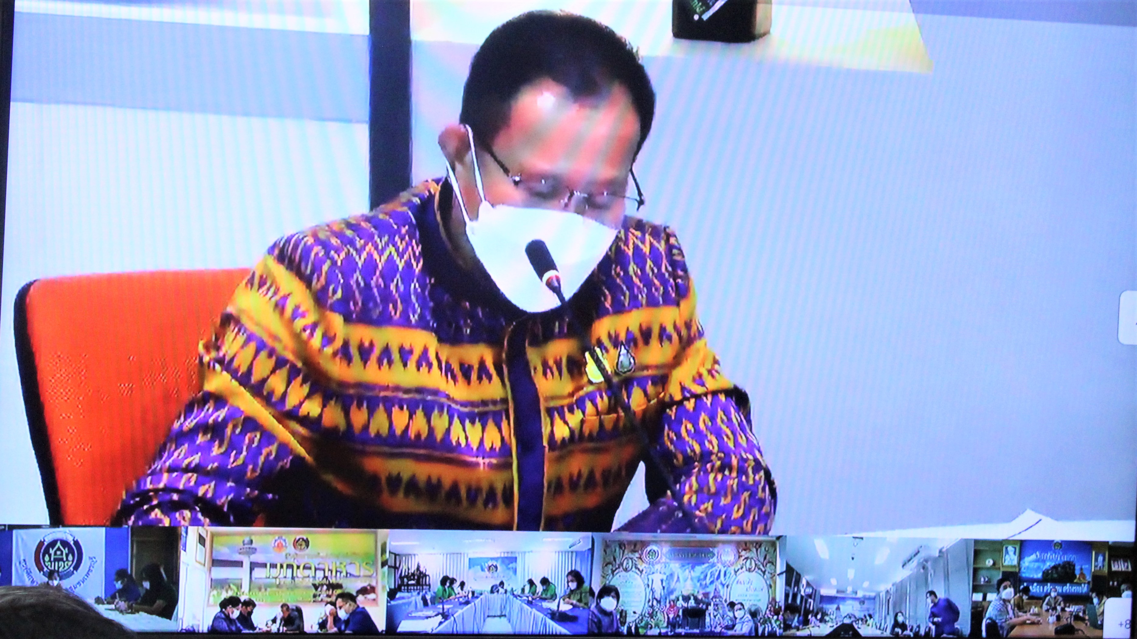 พช.ยโสธร ร่วมประชุมมอบนโยบายและแนวทางการดำเนินงานพัฒนาชุมชน ประจำปีงบประมาณ พ.ศ. 2565 ??