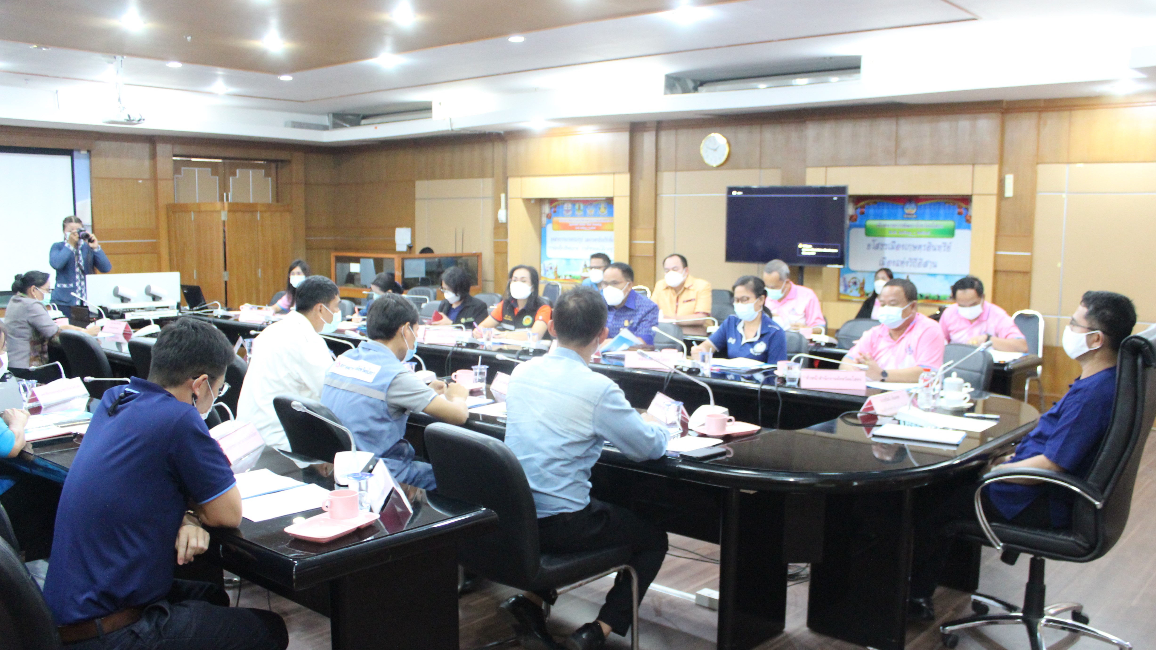 พช.ยโสธร  ประชุมคณะกรรมการร่วมภาครัฐและเอกชนเพื่อพัฒนา และแก้ไขปัญหาทางเศรษฐกิจ จังหวัดยโสธร (กรอ.จังหวัดยโสธร) ครั้งที่ 3/2564 ?