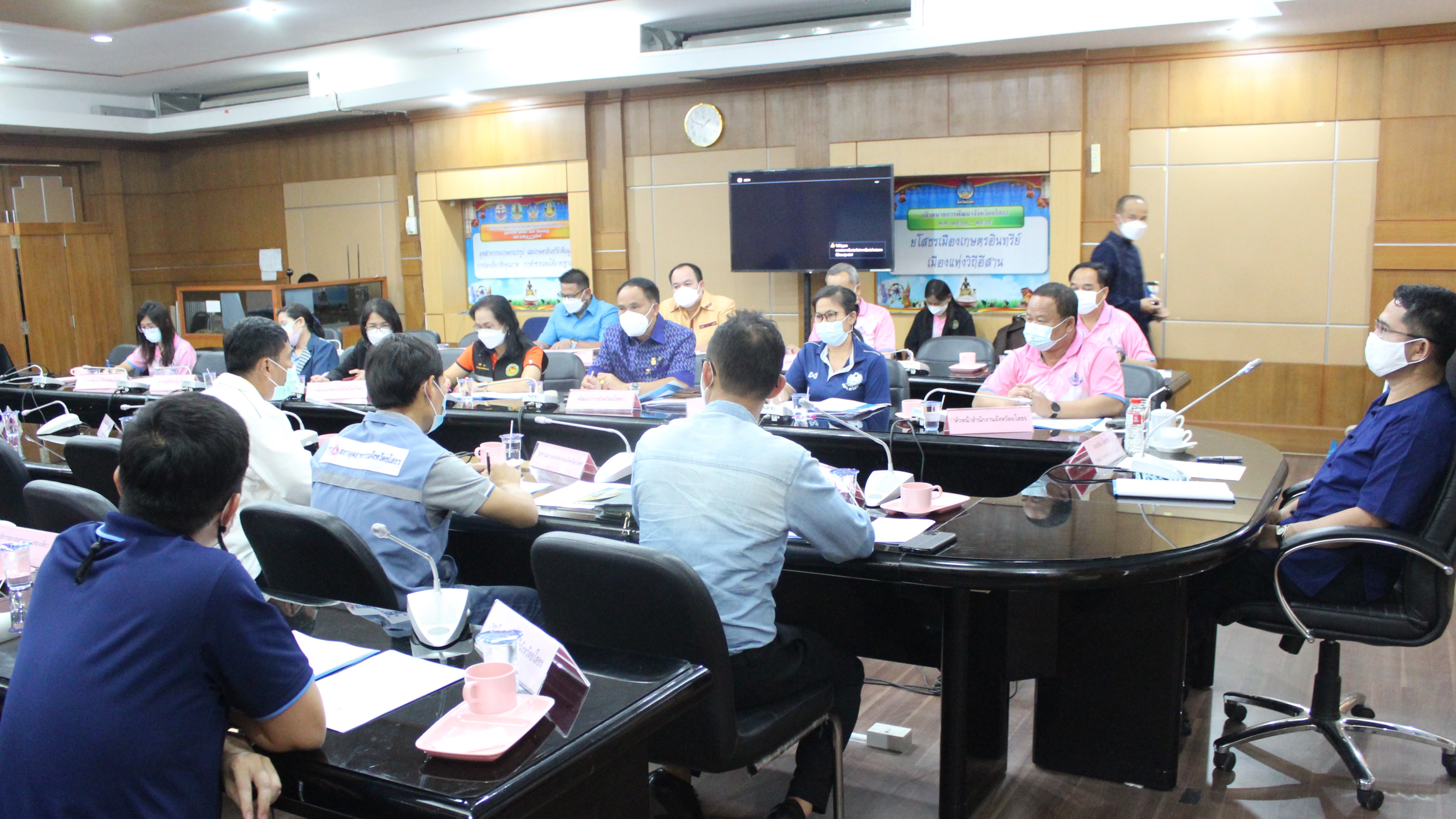 พช.ยโสธร  ประชุมคณะกรรมการร่วมภาครัฐและเอกชนเพื่อพัฒนา และแก้ไขปัญหาทางเศรษฐกิจ จังหวัดยโสธร (กรอ.จังหวัดยโสธร) ครั้งที่ 3/2564 ?