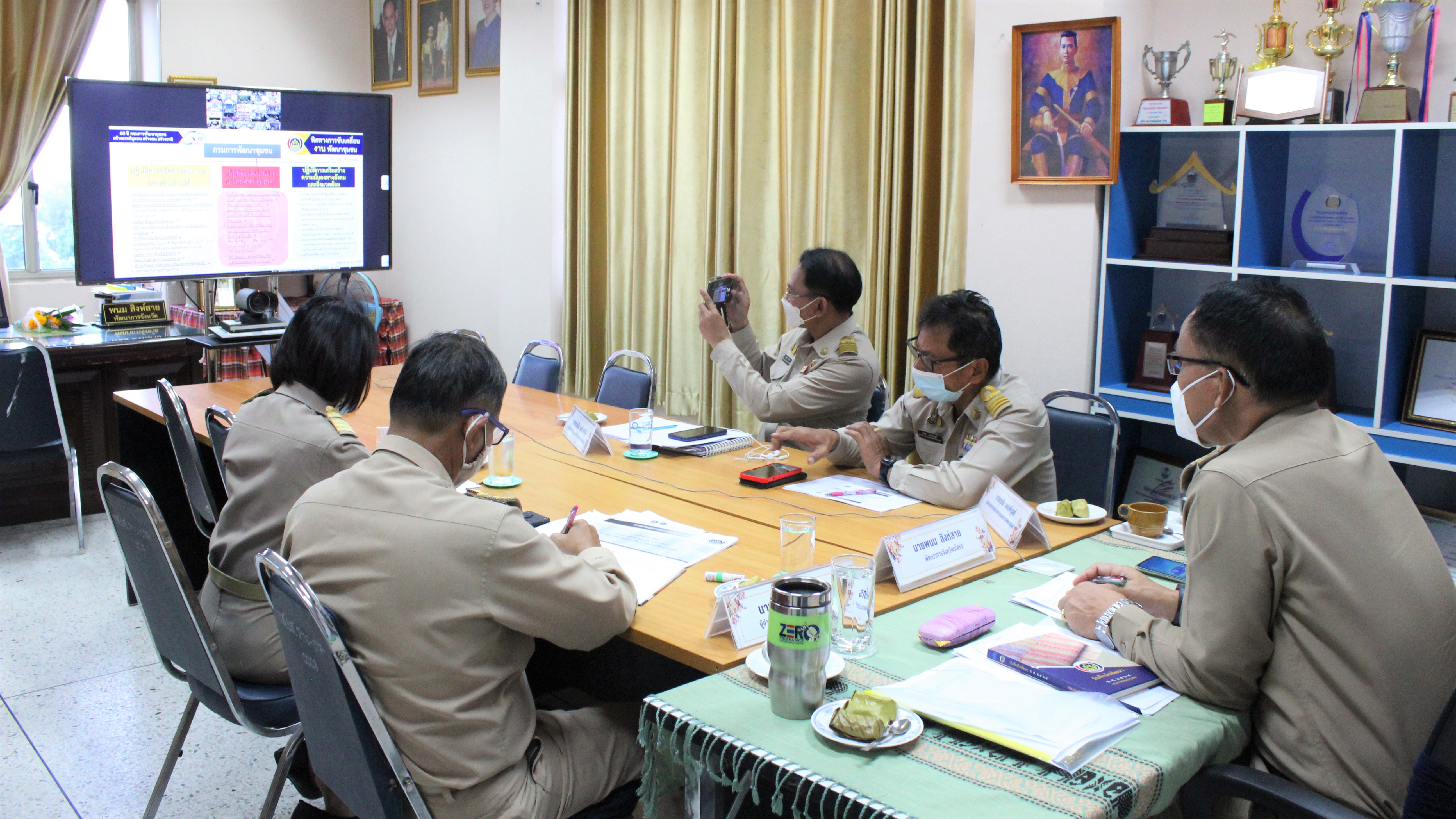 พช.ยโสธร  รับฟังประชุมกรมการพัฒนาชุมชน ครั้งที่ 10/2564 ผ่านระบบวีดิทัศน์ทางไกล ( Video Conferent) ??