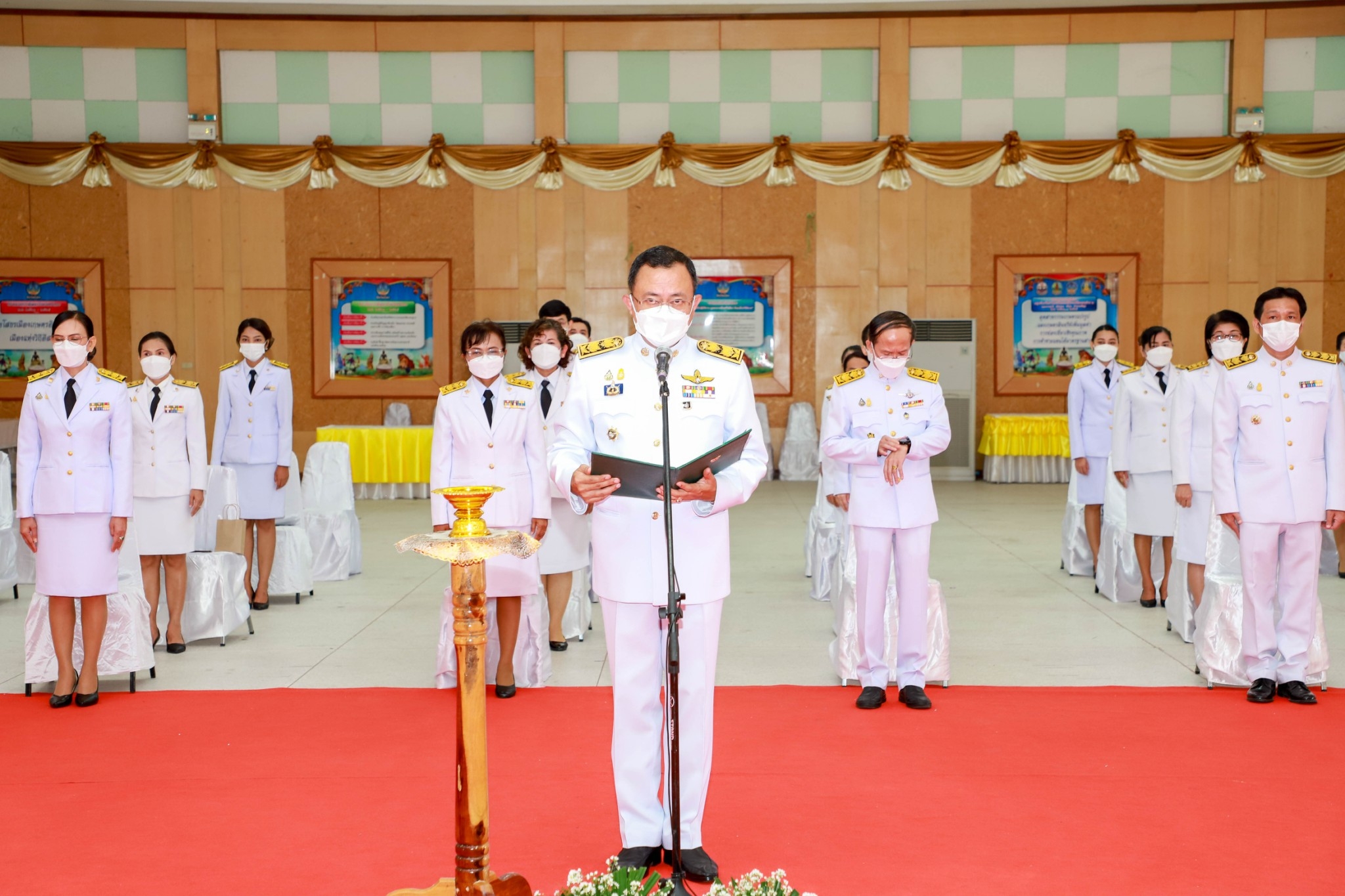 พช.ยโสธร ร่วมกิจกรรมวางพานพุ่มดอกไม้ถวายรายสักการะพระบาทสมเด็จพระนั่งเกล้าเจ้าอยู่หัว  พระมหาเจษฏาราชเจ้า  “พระบิดาแห่งการแพทย์แผนไทย” เนื่องในงาน “วันภูมิปัญญาการแพทย์แผนไทยแห่งชาติ”  ??