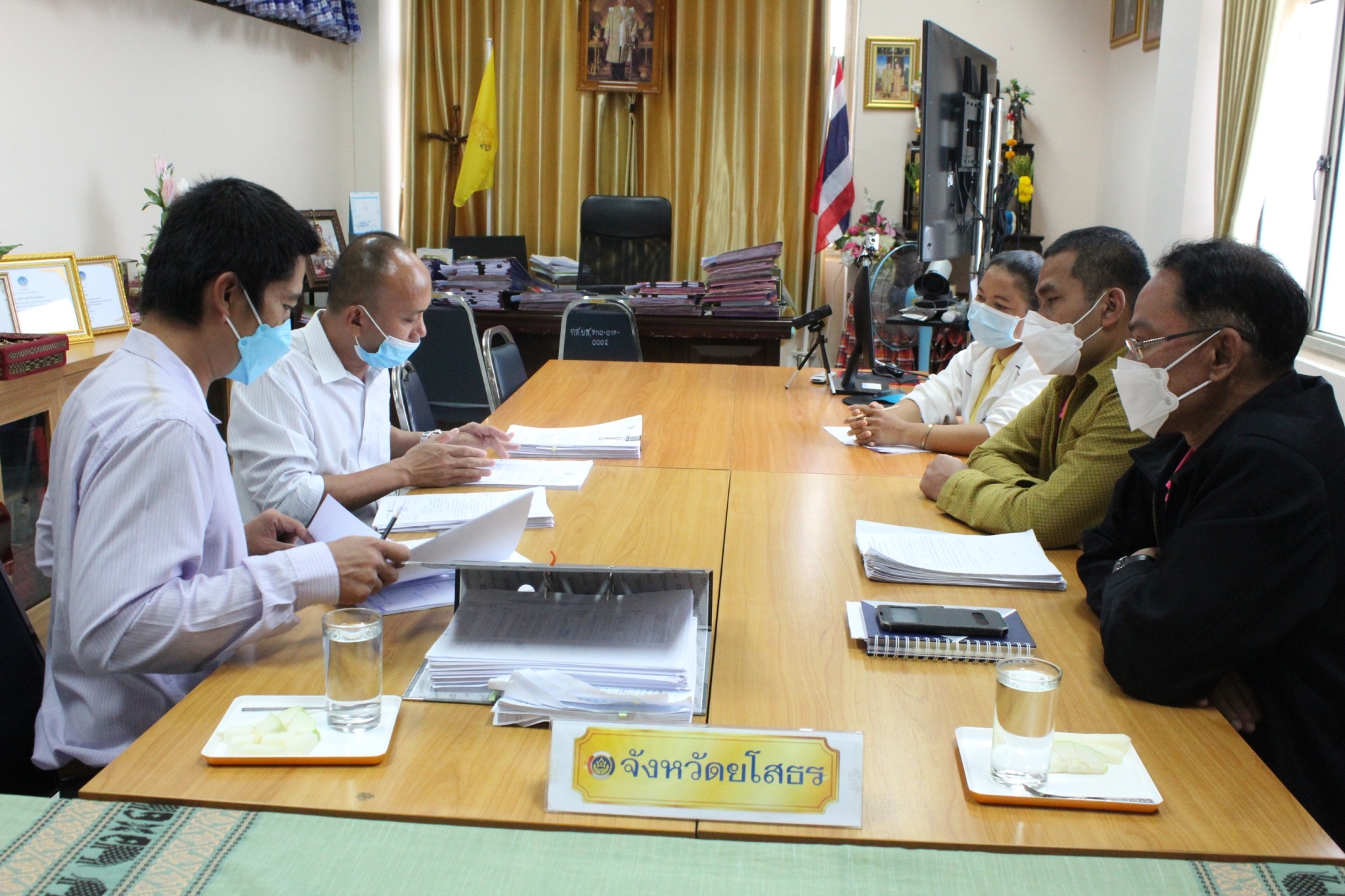 พช. ยโสธร  ต้อนรับเจ้าหน้าที่จากสำนักงานคณะกรรมการป้องกันและปราบปรามการทุจริตแห่งชาติ ประจำจังหวัดยโสธร ติดตามการดำเนินงานโครงการพัฒนาพื้นที่ต้นแบบการพัฒนาคุณภาพชีวิตตามหลักทฤษฎีใหม่ ประยุกต์สู่ “โคก หนอง นา พช.