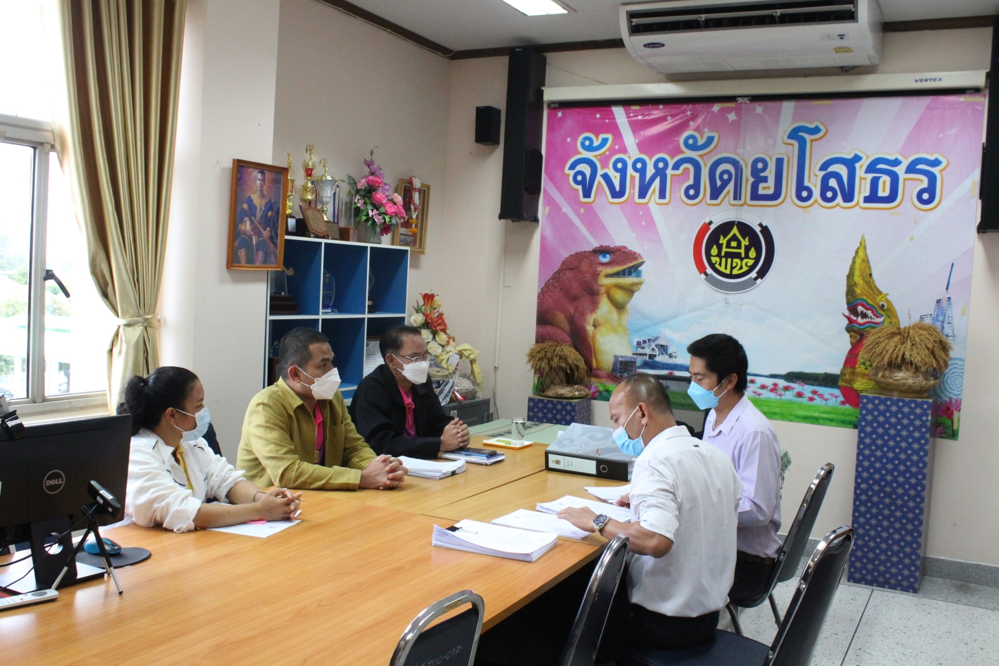 พช. ยโสธร  ต้อนรับเจ้าหน้าที่จากสำนักงานคณะกรรมการป้องกันและปราบปรามการทุจริตแห่งชาติ ประจำจังหวัดยโสธร ติดตามการดำเนินงานโครงการพัฒนาพื้นที่ต้นแบบการพัฒนาคุณภาพชีวิตตามหลักทฤษฎีใหม่ ประยุกต์สู่ “โคก หนอง นา พช.