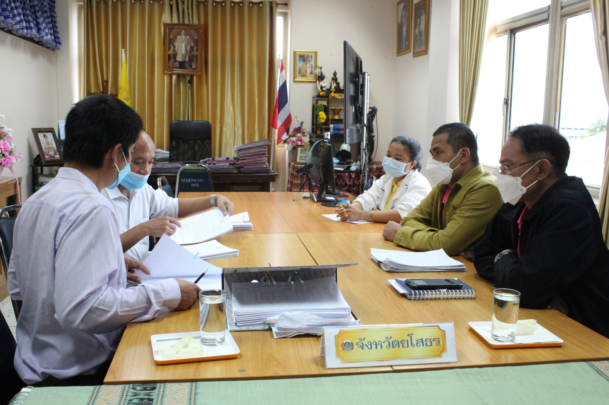พช. ยโสธร  ต้อนรับเจ้าหน้าที่จากสำนักงานคณะกรรมการป้องกันและปราบปรามการทุจริตแห่งชาติ ประจำจังหวัดยโสธร ติดตามการดำเนินงานโครงการพัฒนาพื้นที่ต้นแบบการพัฒนาคุณภาพชีวิตตามหลักทฤษฎีใหม่ ประยุกต์สู่ “โคก หนอง นา พช.