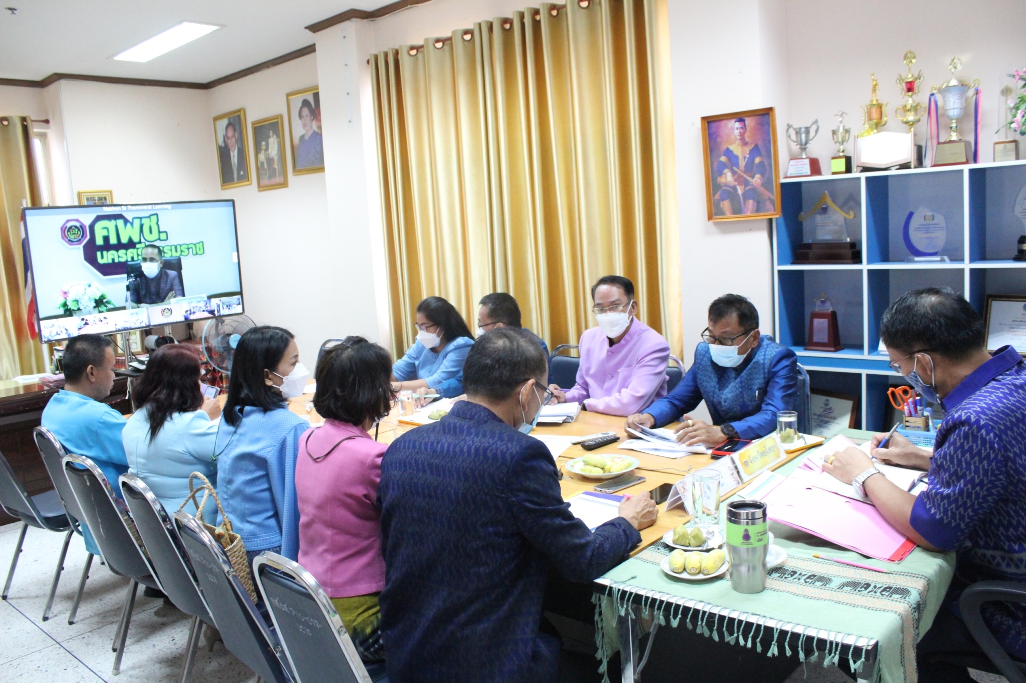 พช.ยโสธร  ประชุมรับนโยบายอธิบดีกรมการพัฒนาชุมชน ขับเคลื่อนงานพัฒนาชุมชน ประจำปี 2565 ผ่านการประชุมทางไกล (Video Conference)???