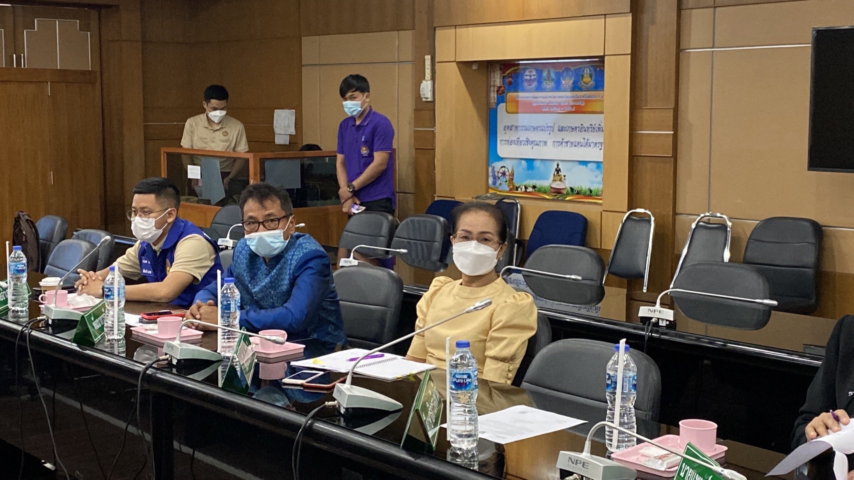 พช.ยโสธร ร่วมรับฟังการแถลงผลการดำเนินงานป้องกันและปราบปรามยาเสพติด ประจำปี 2564