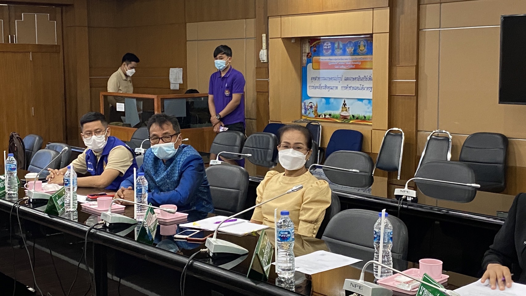 พช.ยโสธร ร่วมรับฟังการแถลงผลการดำเนินงานป้องกันและปราบปรามยาเสพติด ประจำปี 2564