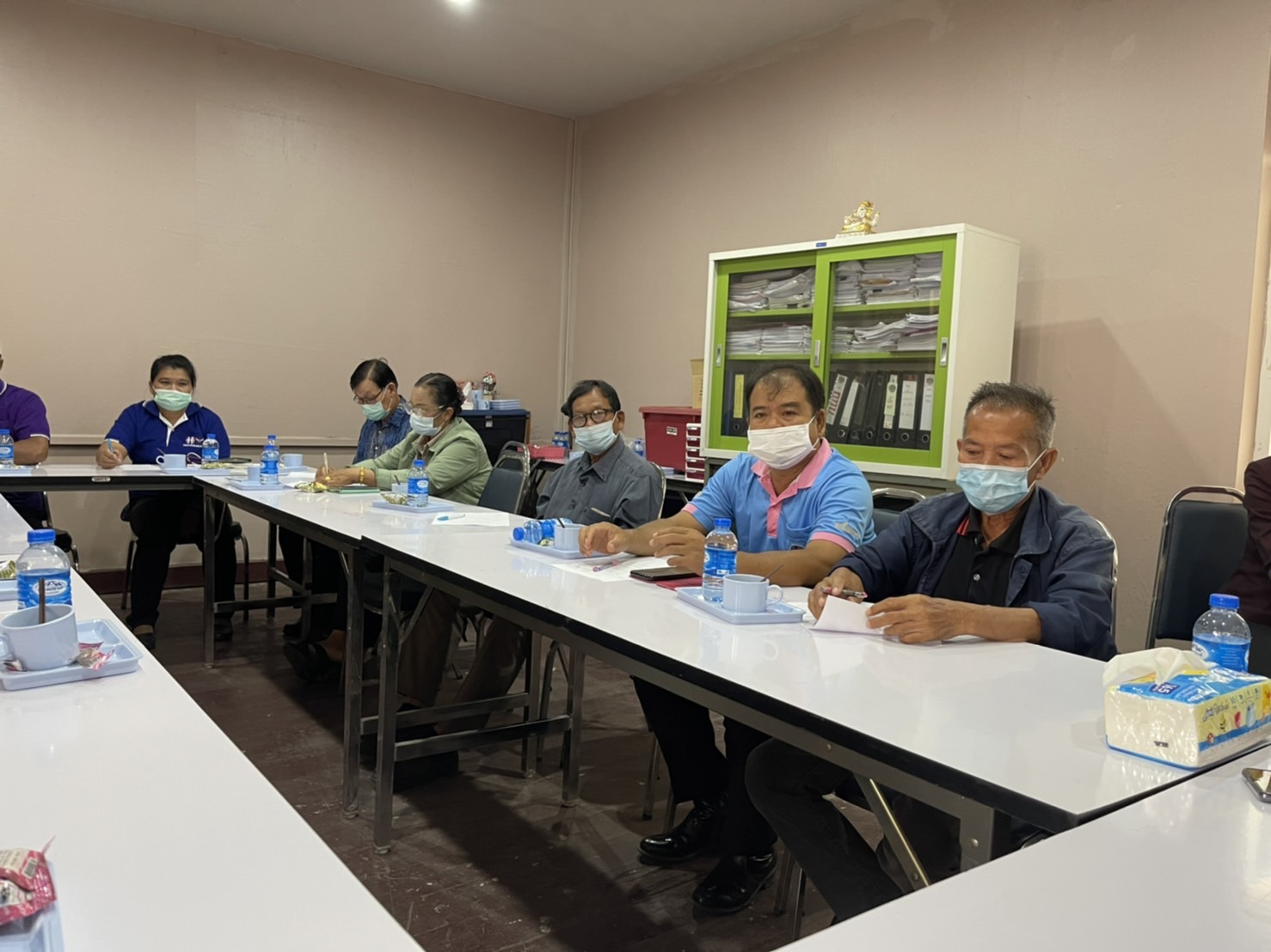 พช.ยโสธร ร่วมกับเครือข่ายกองทุนหมู่บ้านและชุมชนเมืองจังหวัดยโสธร ประชุมเพื่อพิจารณาเสนอรายชื่อกรรมการผู้ทรงคุณวุฒิในคณะกรรมการกองทุนหมู่บ้านและชุมชนเมืองแห่งชาติ