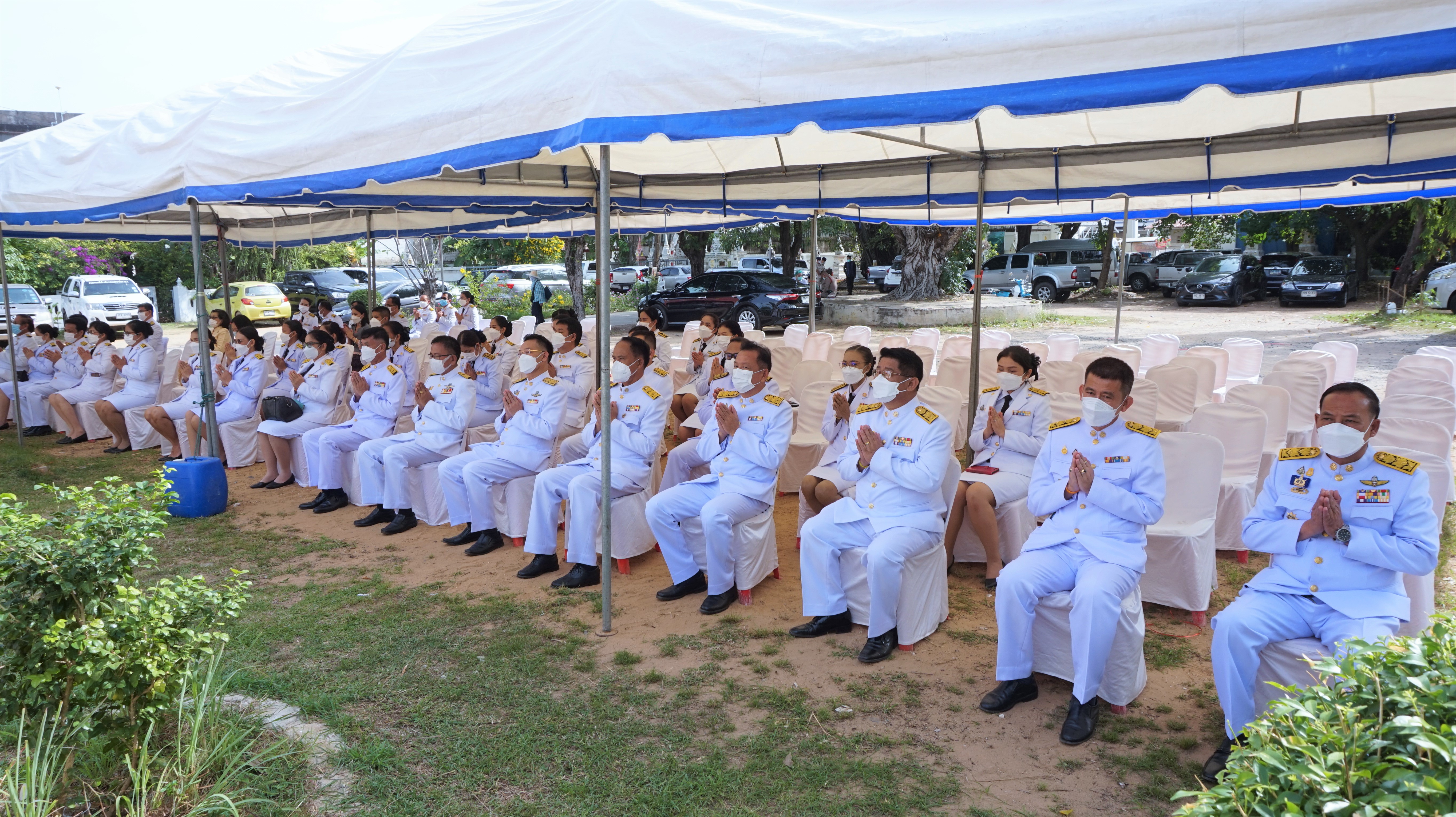 พช.ยโสธร ร่วมพิธีทอดผ้าป่าสนับสนุนโครงการทุนเล่าเรียนหลวง สำหรับพระสงฆ์ไทย ระดับจังหวัด ที่วัดมหาธาตุ (พระอารามหลวง)?