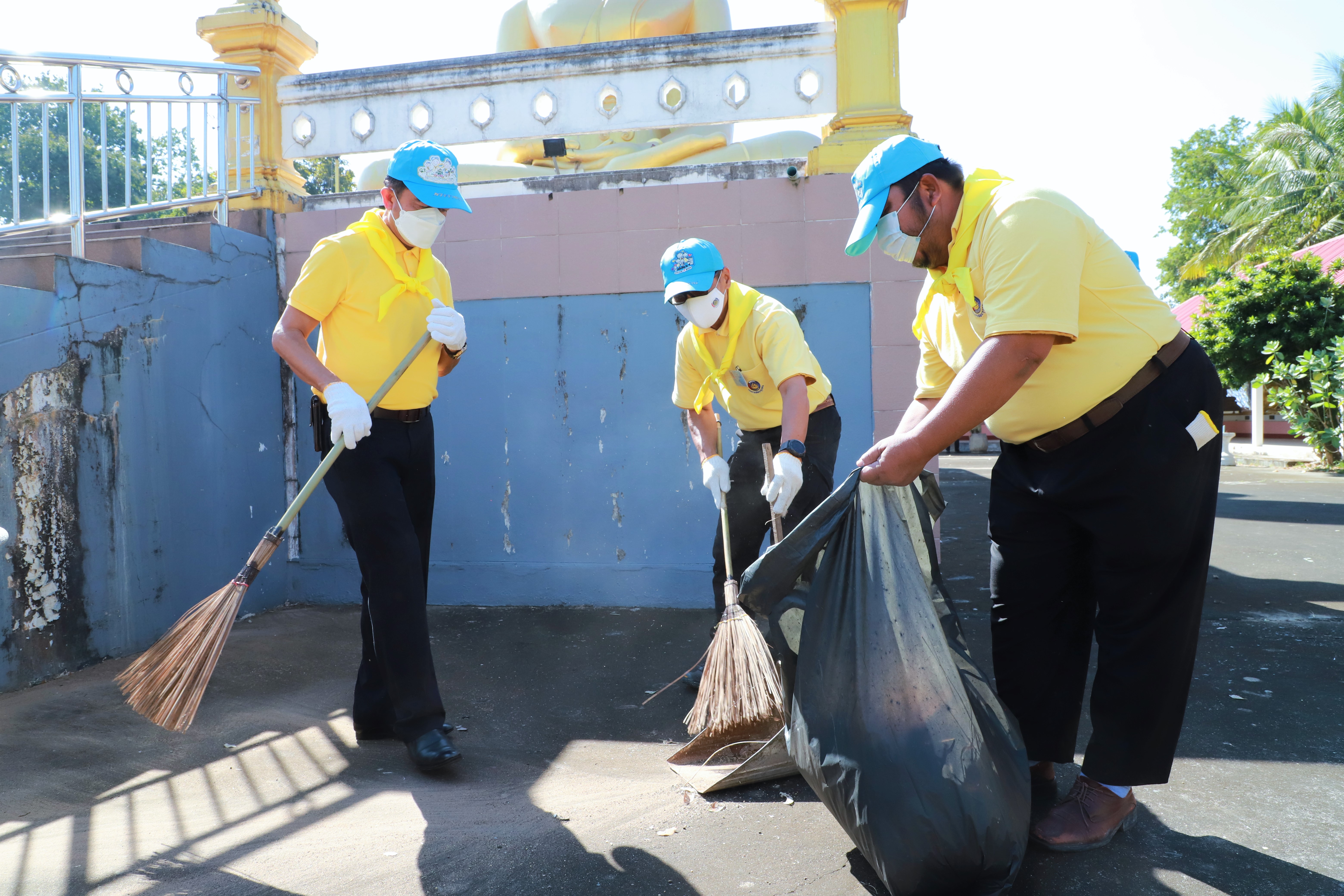 พช.ยโสธร ร่วมจิตอาสาพัฒนา เนื่องในวันคล้ายวันสรรคตพระบาทสมเด็จพระมงกุฏเกล้าเจ้าอยู่หัว ?