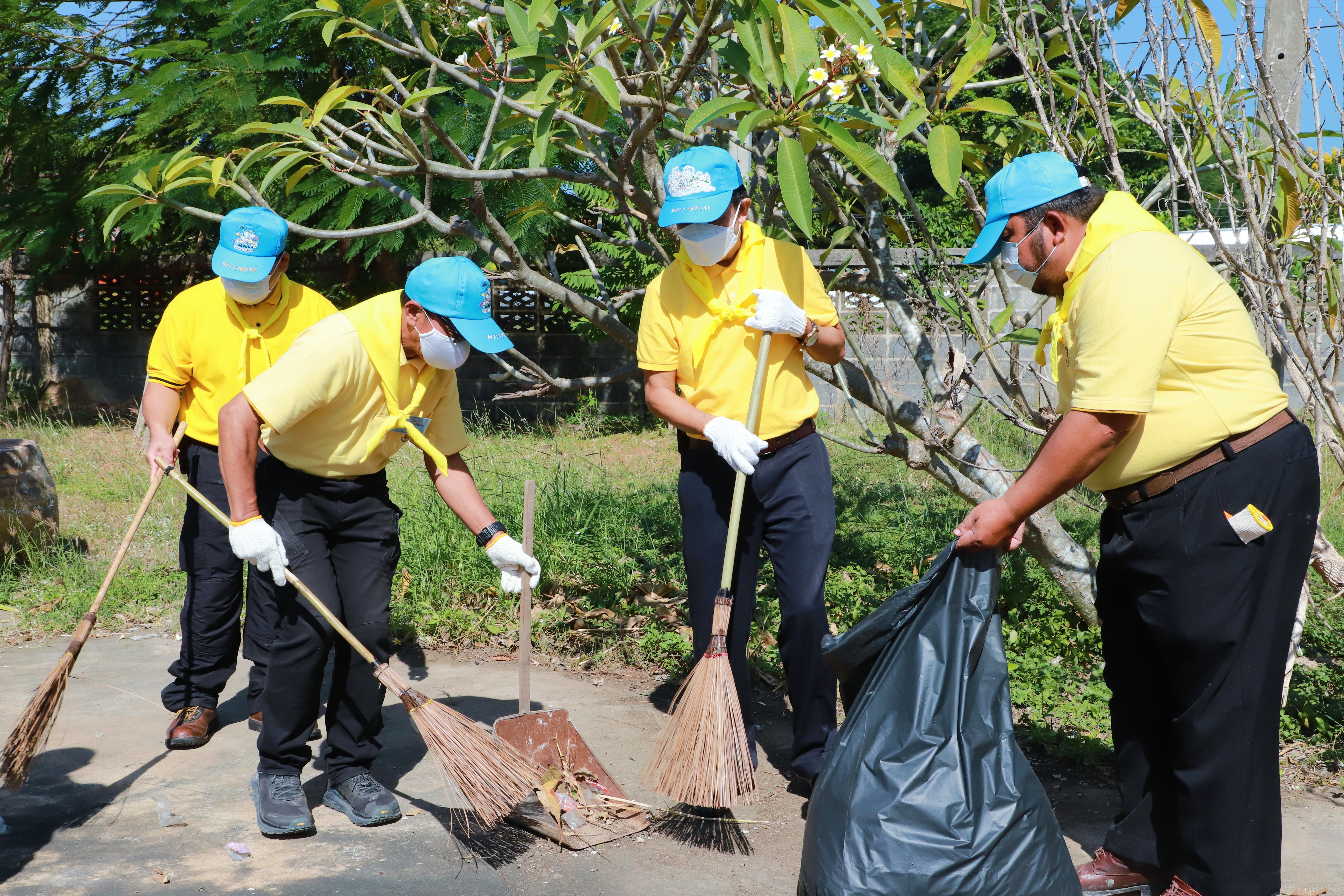 พช.ยโสธร ร่วมจิตอาสาพัฒนา เนื่องในวันคล้ายวันสรรคตพระบาทสมเด็จพระมงกุฏเกล้าเจ้าอยู่หัว ?