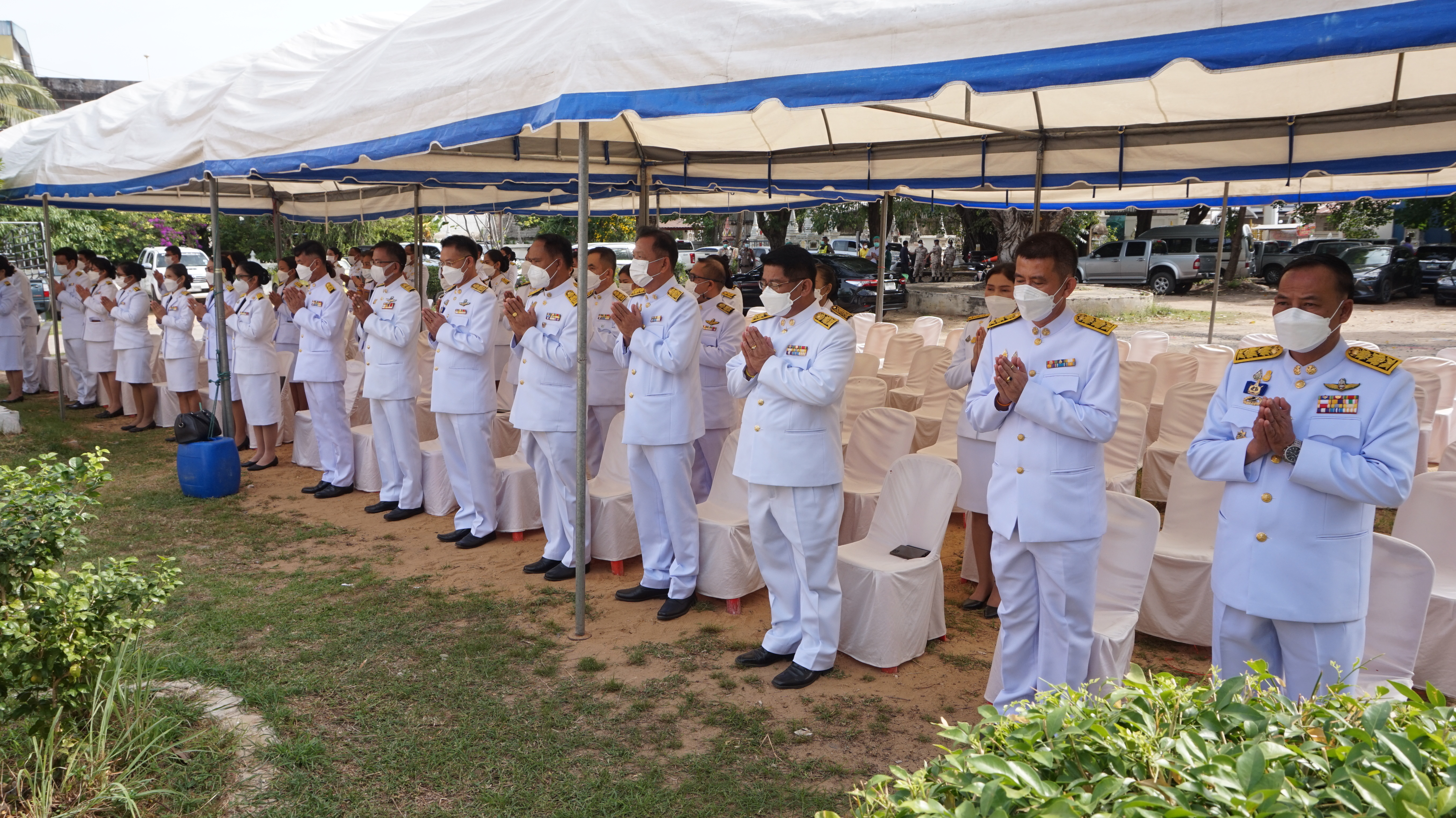 พช.ยโสธร ร่วมพิธีทอดผ้าป่าสนับสนุนโครงการทุนเล่าเรียนหลวง สำหรับพระสงฆ์ไทย ระดับจังหวัด ที่วัดมหาธาตุ (พระอารามหลวง)?