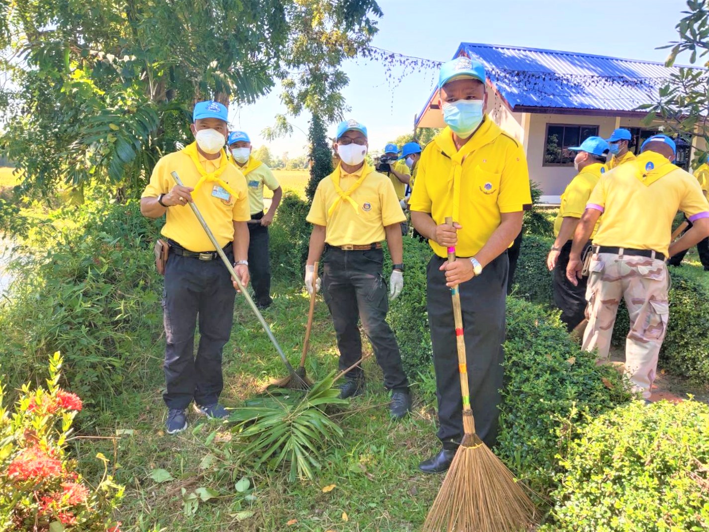 พช.ยโสธร   ร่วมกิจกรรมจิตอาสาพัฒนาแหล่งน้ำสาธารณะประโยชน์ ???