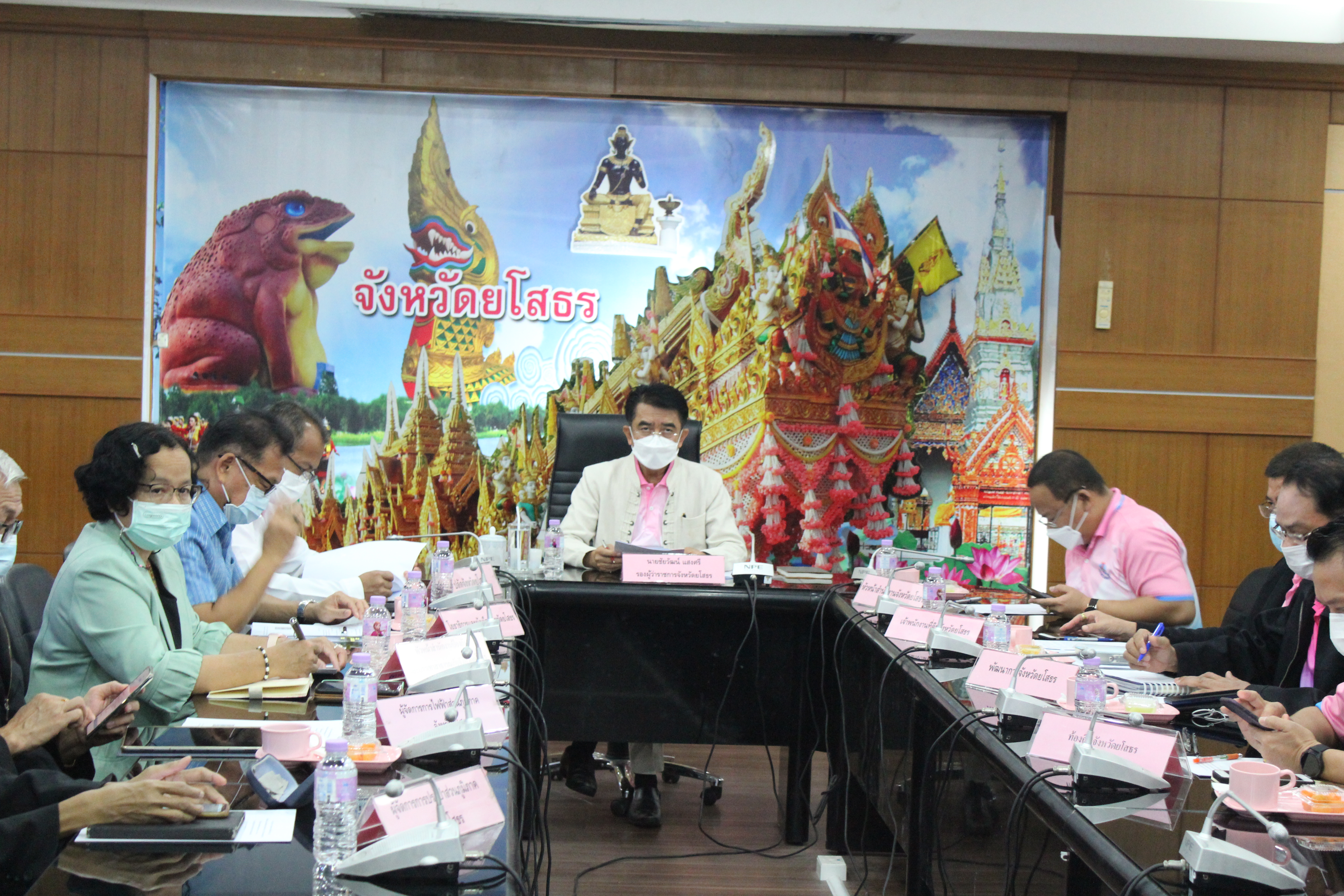 พช.ยโสธร ร่วมประชุมสร้างการรับรู้และชี้แจงการขับเคลื่อนแนวทางเขตพัฒนาเศรษฐกิจพอเพียง(SEDZ) ด้วยโมเดลเศรษฐกิจใหม่?