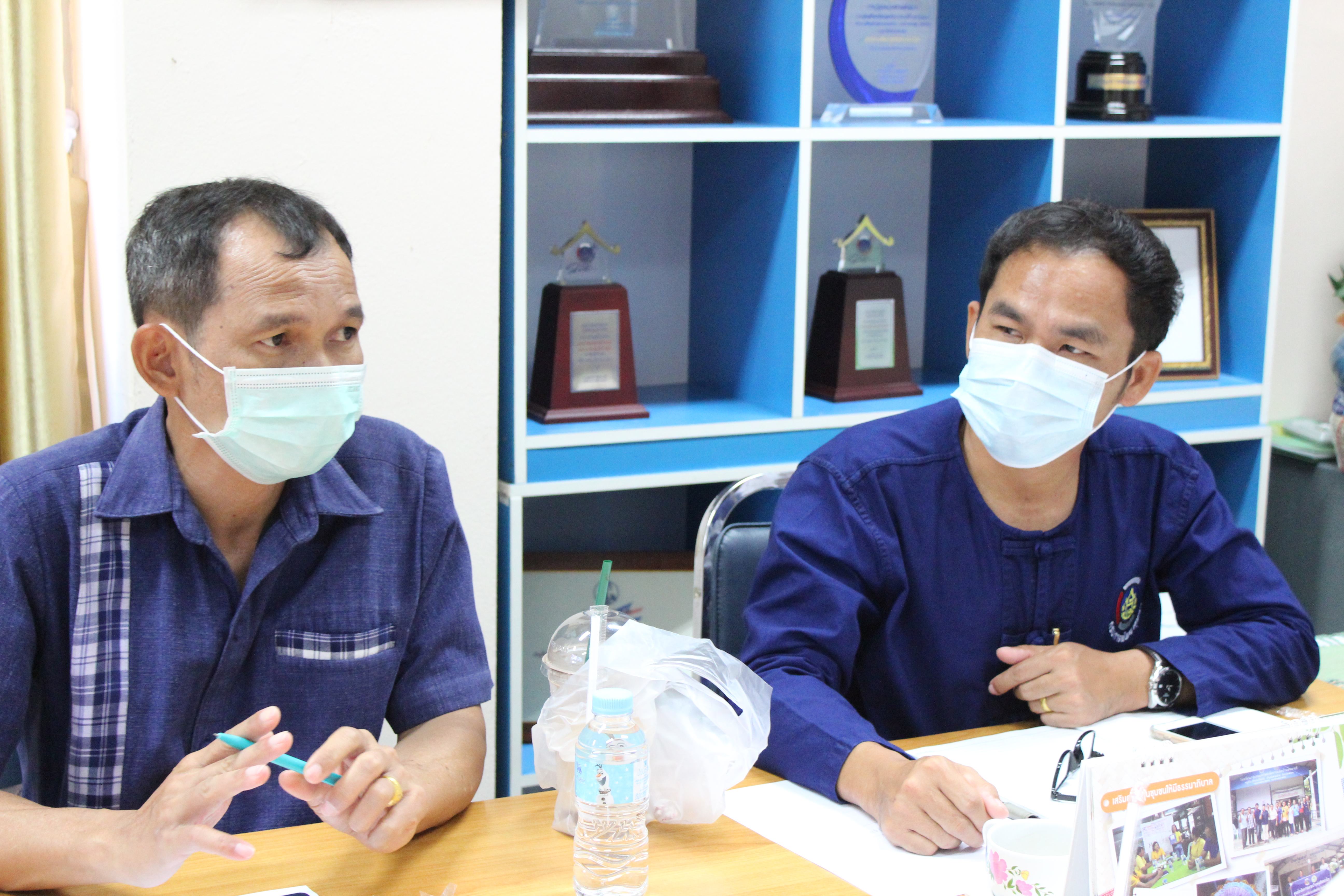 พช.ยโสธร  ร่วมประชุมชักซ้อมแนวทางการดำเนินโครงการพัฒนาหมู่บ้านเศรษกิจพอเพียง กิจกรรมที่ 1 สร้างและพัฒนากลไกขับเคลื่อนในระดับพื้นที่ กิจกรรม 1.1อบรมแกนนำขับเคลื่อนหมูบ้านเศรษกิจพอเพียง ?