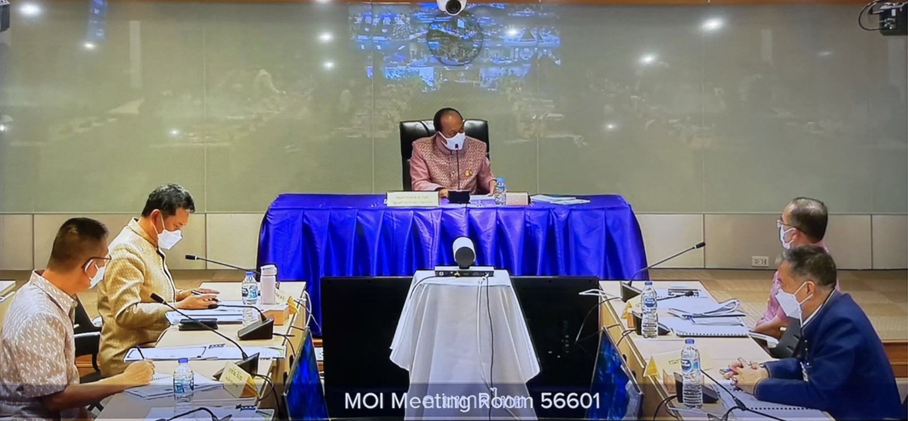 พช.ยโสธร  ประชุมมอบนโยบายการขจัดความยากจนและพัฒนาคนทุกช่วงวัยอย่างยั่งยืน ตามหลักปรัชญาของเศรษฐกิจพอเพียง ผ่านระบบ Video Conference System – VCS และระบบ Video Streaming กระทรวงมหาดไทย ???