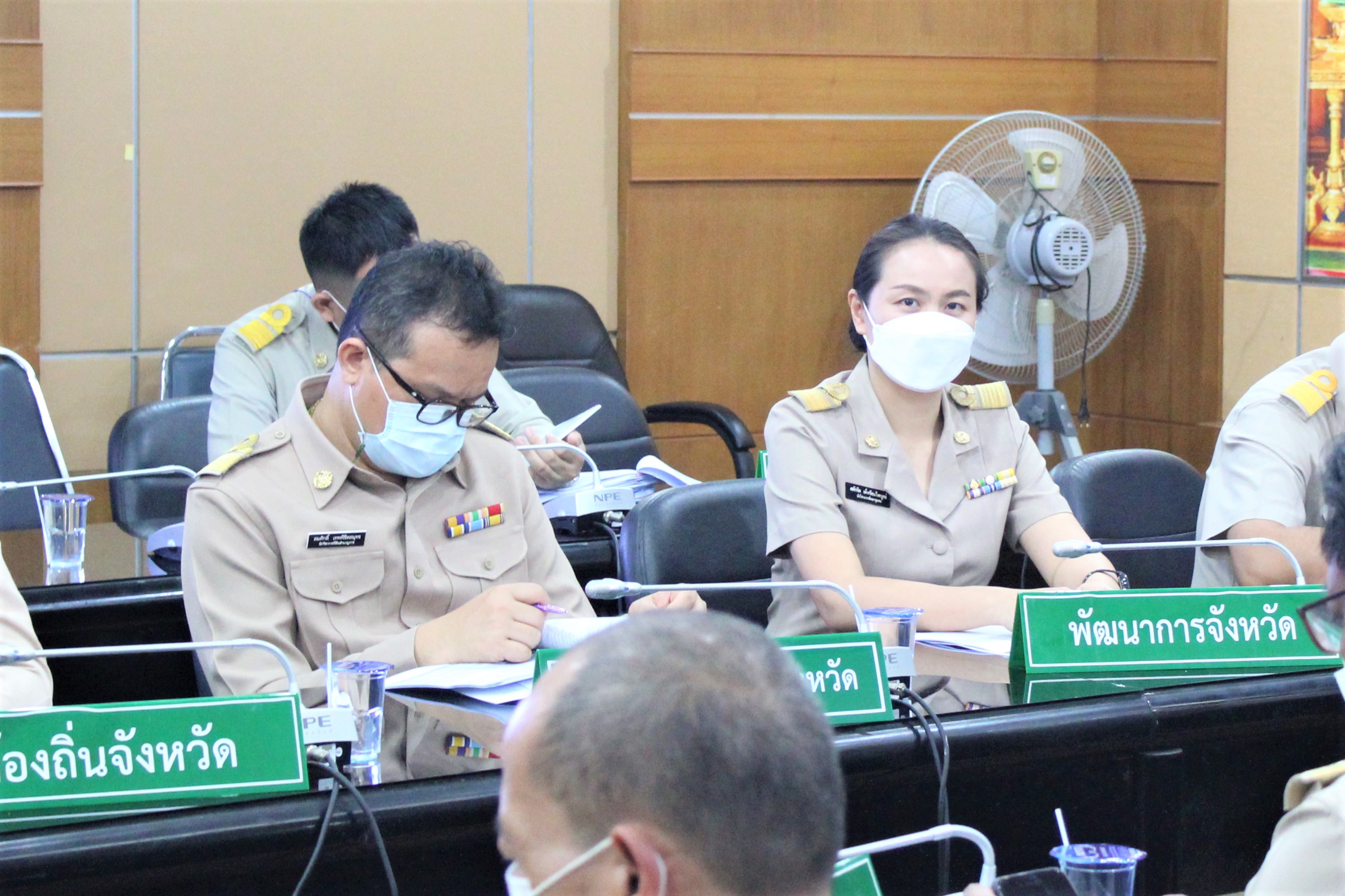 พช.ยโสธร ร่วมประชุมชี้แจงแนวทางการขับเคลื่อนการพัฒนารูปแบบการเพิ่มประสิทธิภาพการบริหารราชการในจังหวัดให้มีการทำงานที่มีผลสัมฤทธิ์สูง  ประจำปีงบประมาณ พ.ศ.2564 ผ่านระบบอิเล็กทรอนิกส์ zoom cloud meeting ?