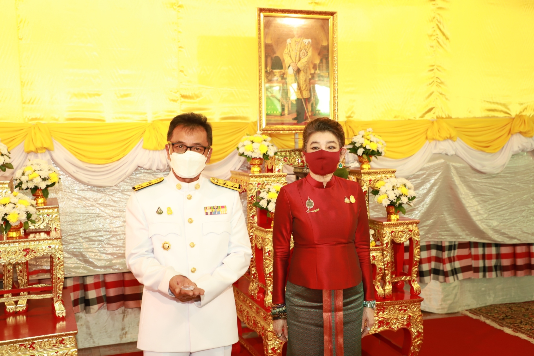 พช.ยโสธร ร่วมพิธีถวายผ้าพระกฐินพระราชทาน ประจำปี 2564 ม.ร.ว.มาลินี จักรพันธุ์ ถวายผ้าพระกฐินพระราชทาน ณ วัดบูรพา ตำบลทุ่งแต้ อำเภอเมืองยโสธร จังหวัดยโสธร ?